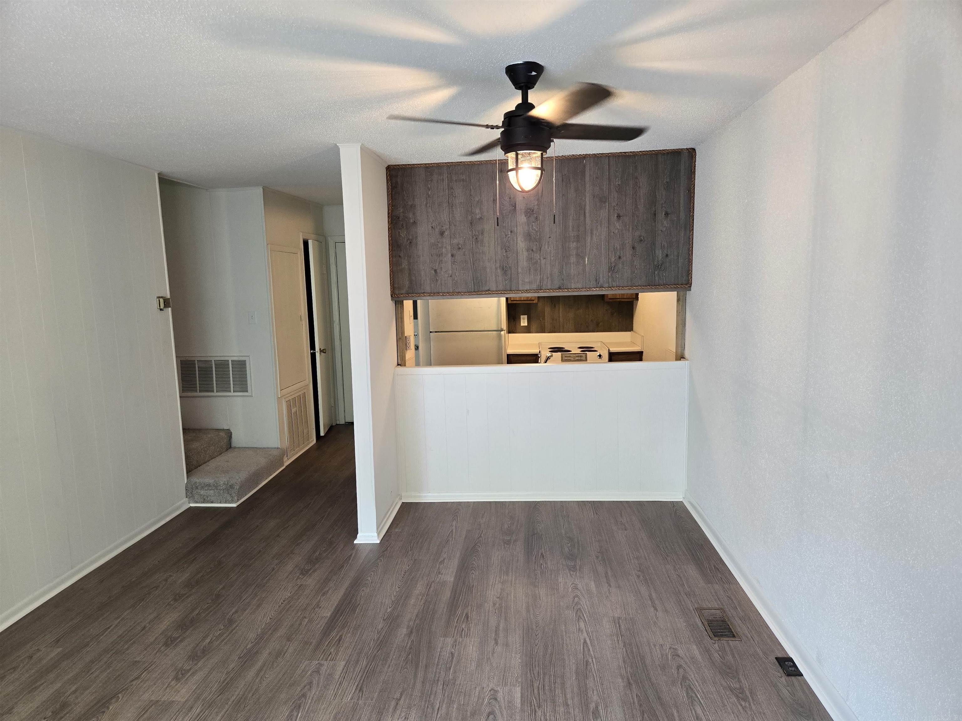 104 Chelsea Dr #49