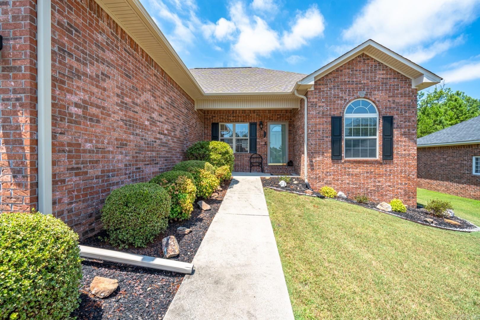 131 Westoak Place
