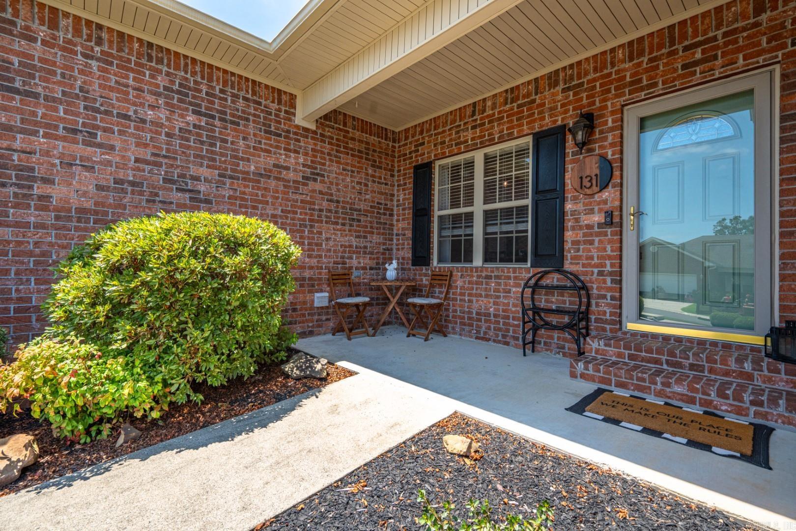 131 Westoak Place