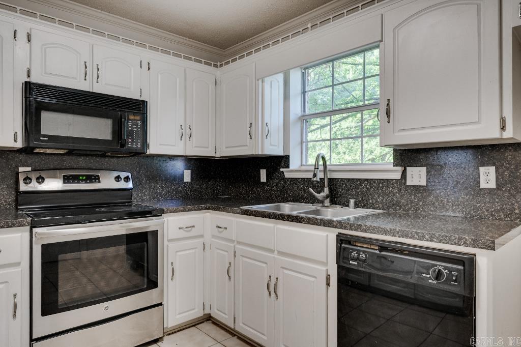 26 Cottonwood Drive