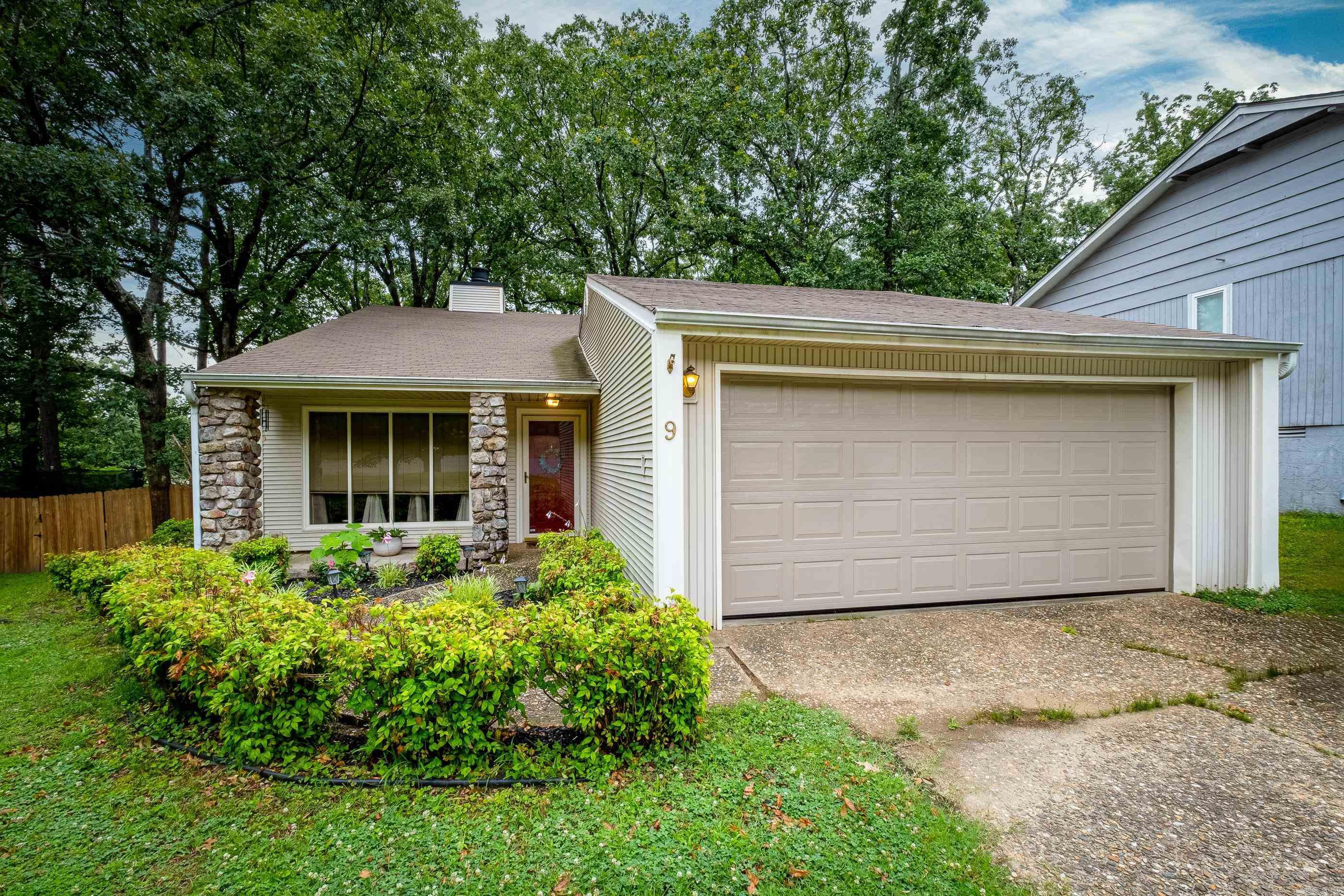 9 Pleasant Forest Cove