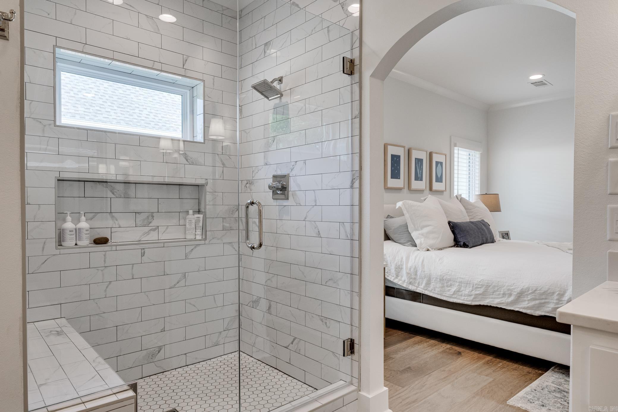 2960 Salem Oaks Drive