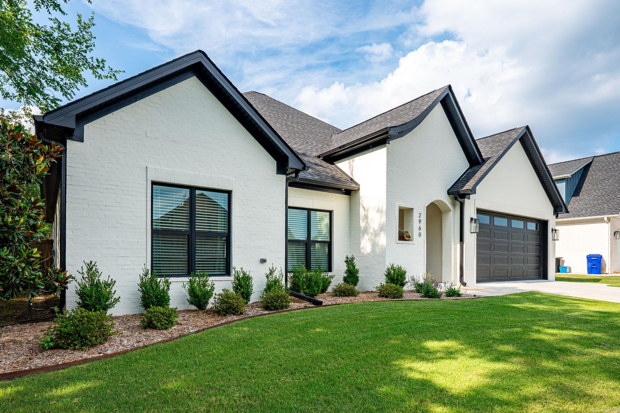 2960 Salem Oaks Drive