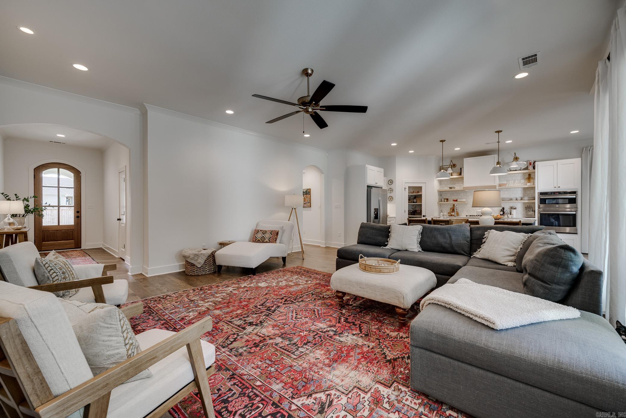 2960 Salem Oaks Drive