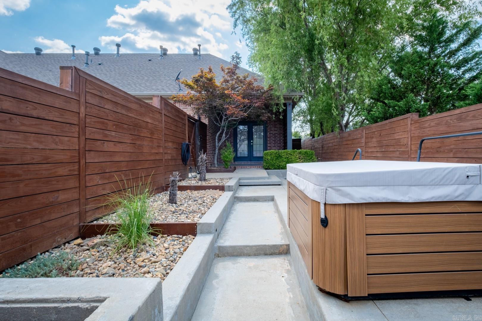 301 Garden Valley Loop