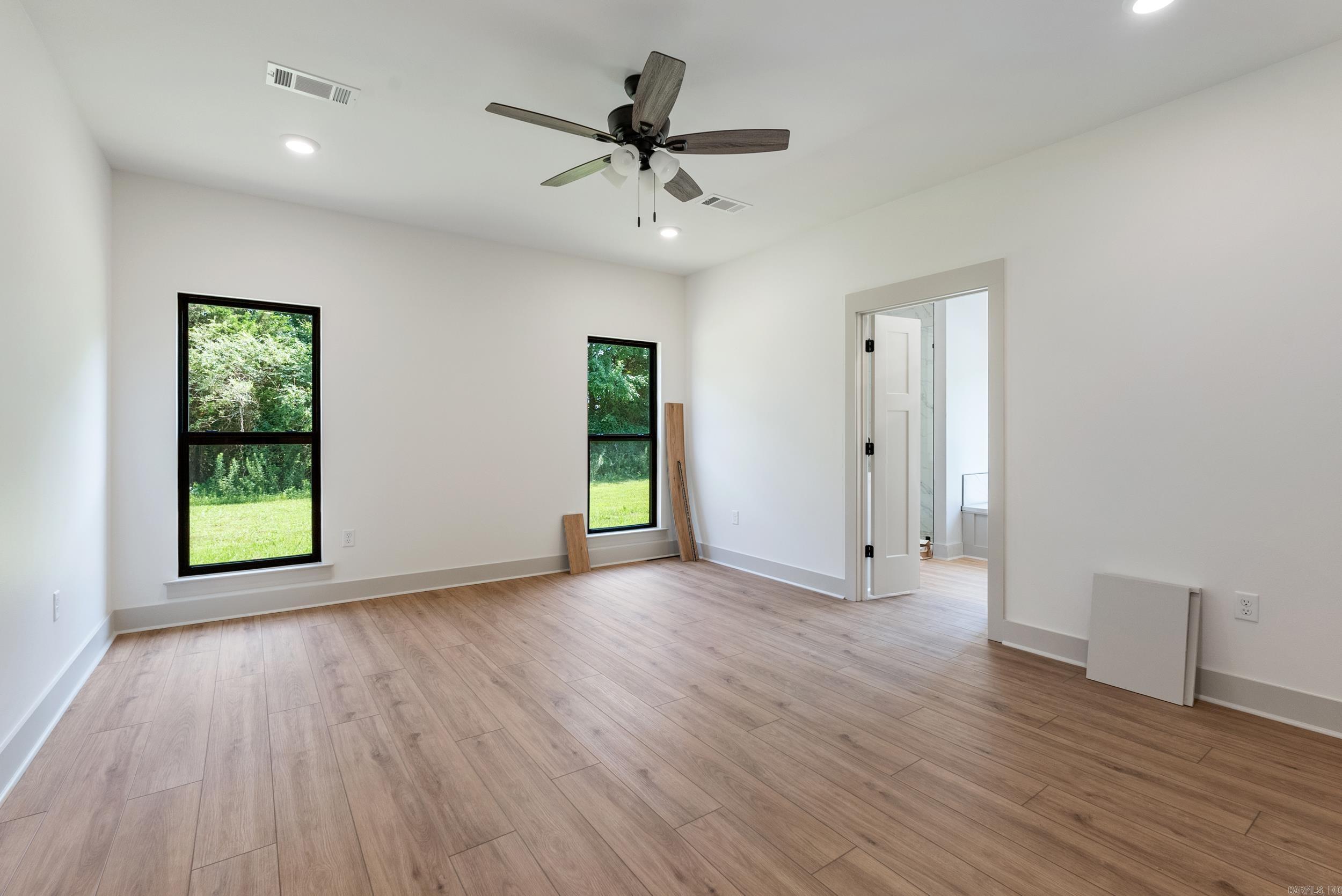11 Ridgewood Drive