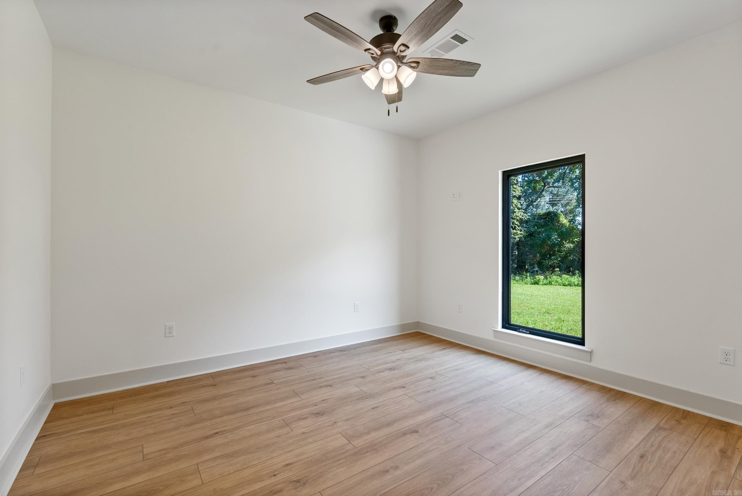 11 Ridgewood Drive