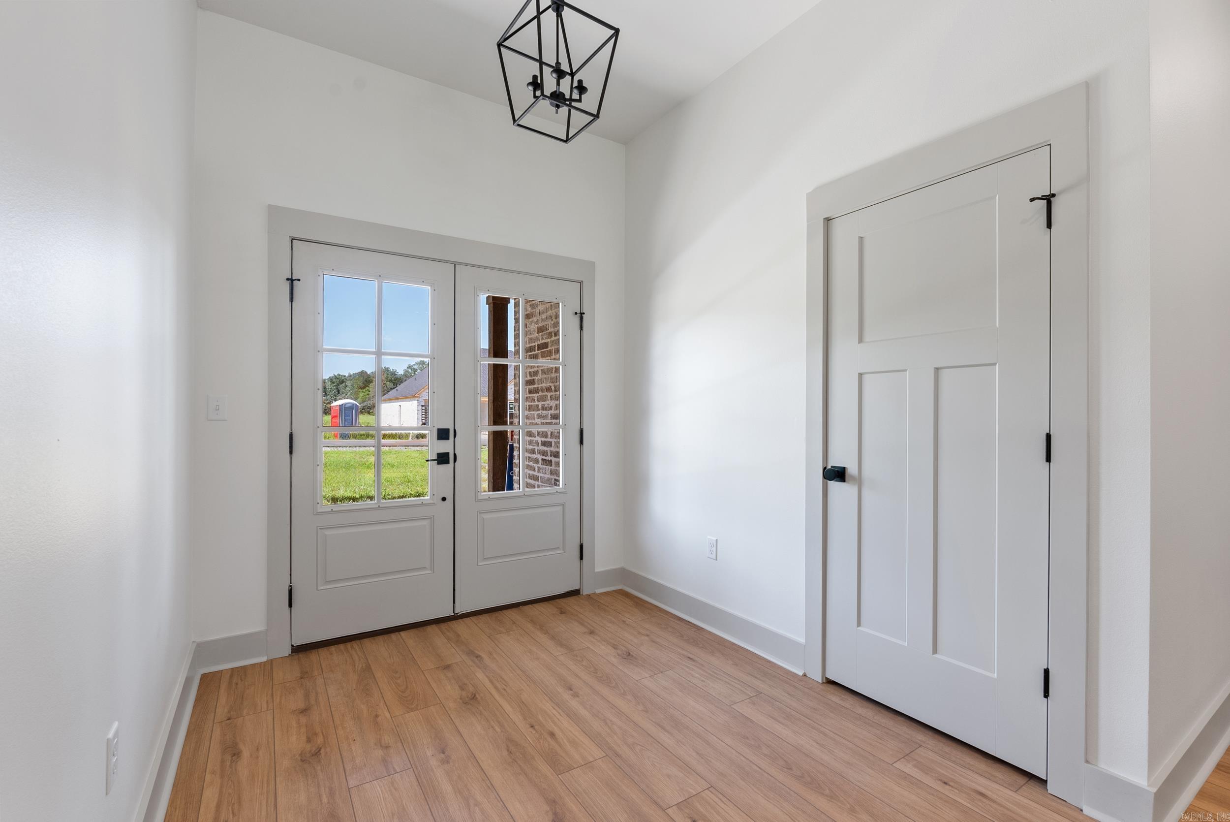 11 Ridgewood Drive