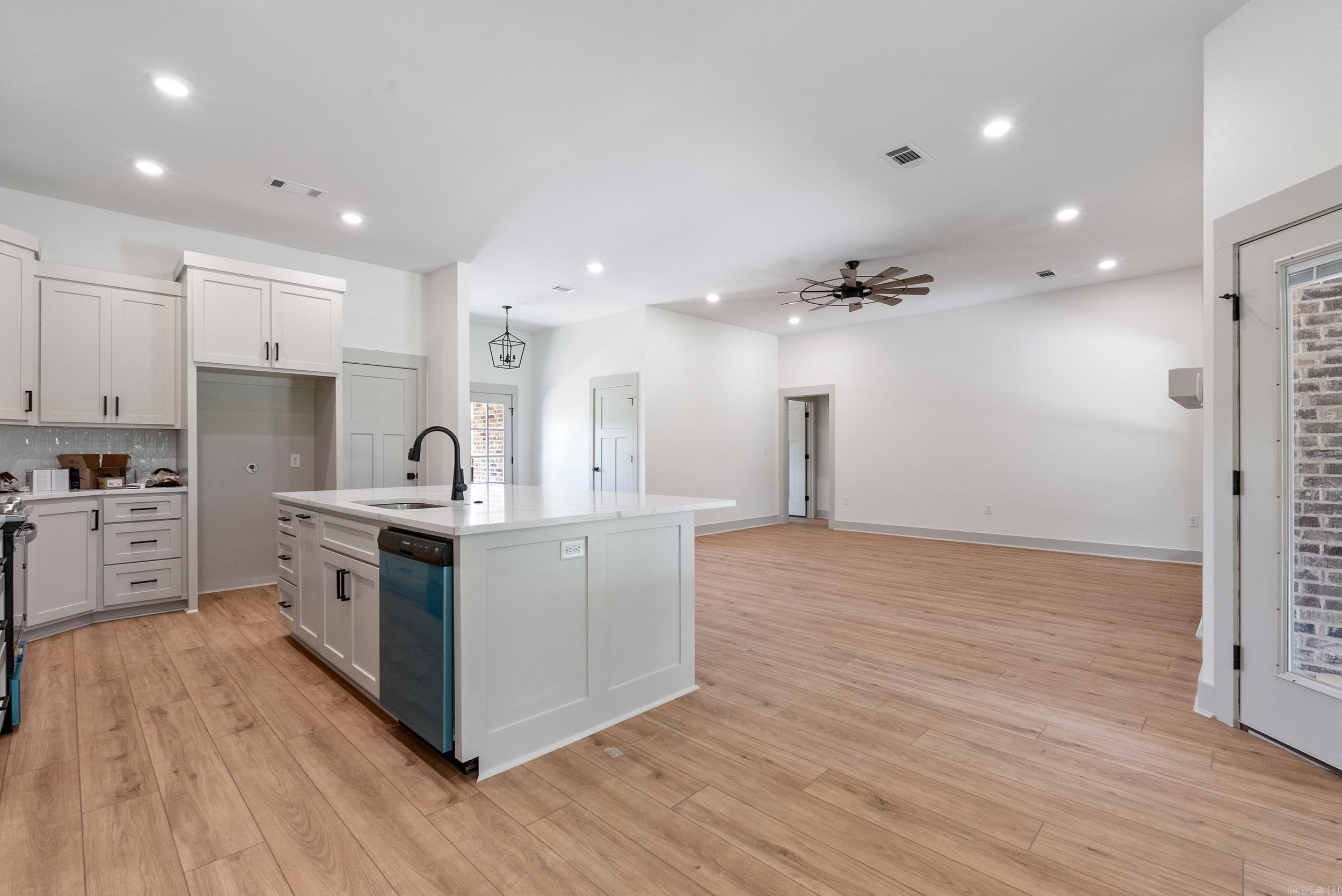 11 Ridgewood Drive