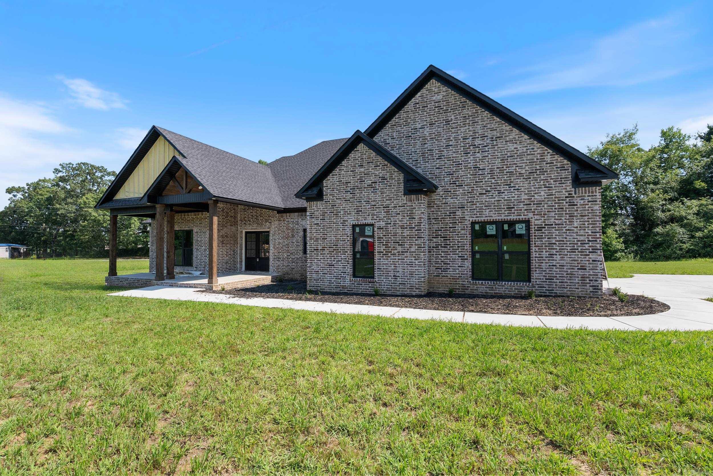 11 Ridgewood Drive