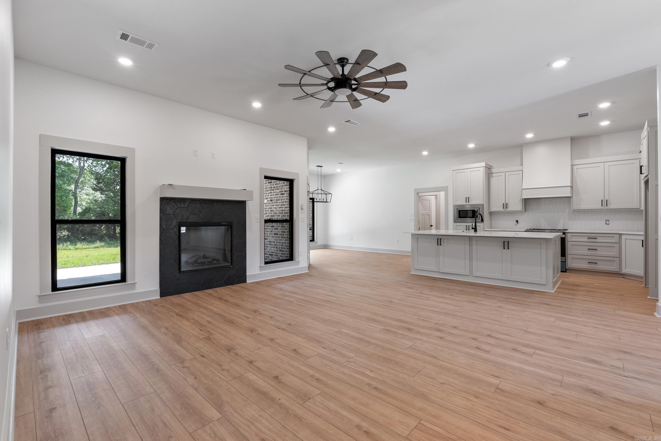 11 Ridgewood Drive
