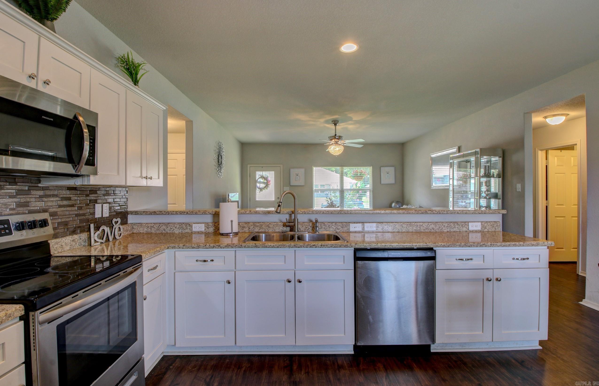 6040 Saddle Hill Drive