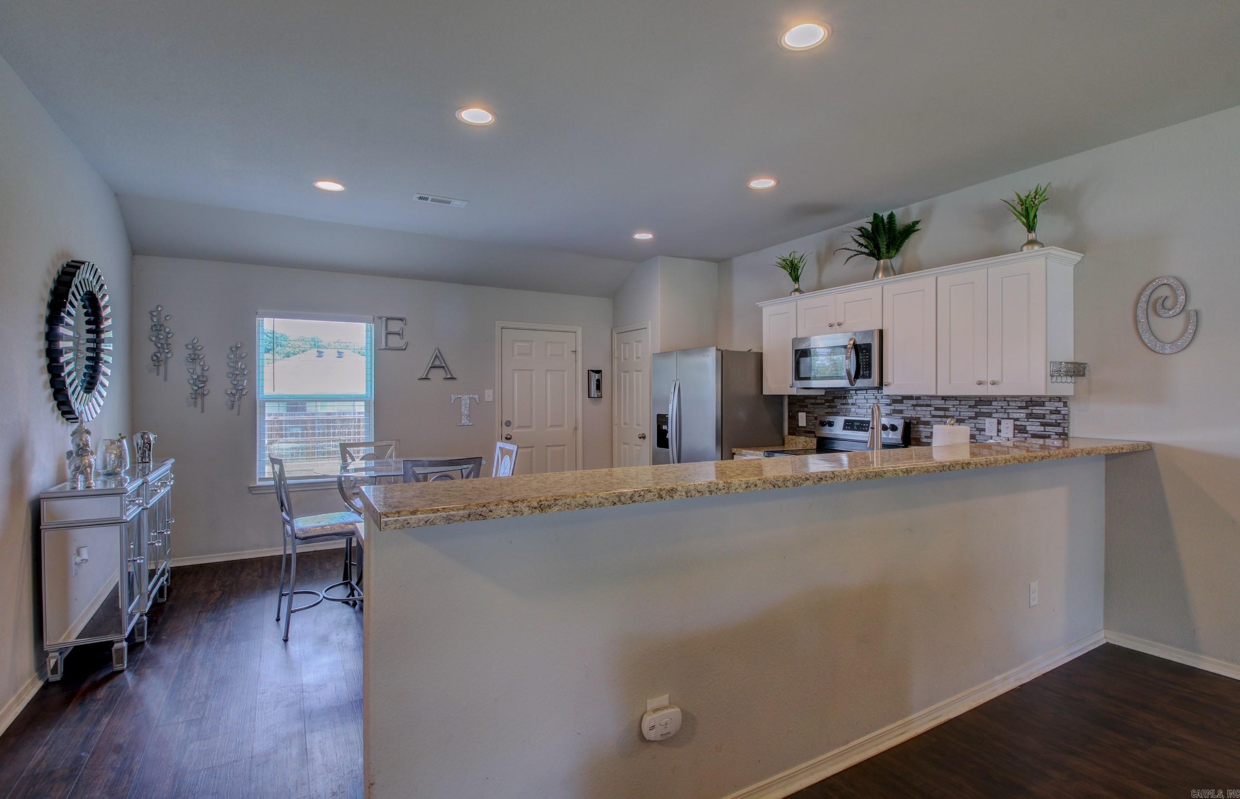 6040 Saddle Hill Drive