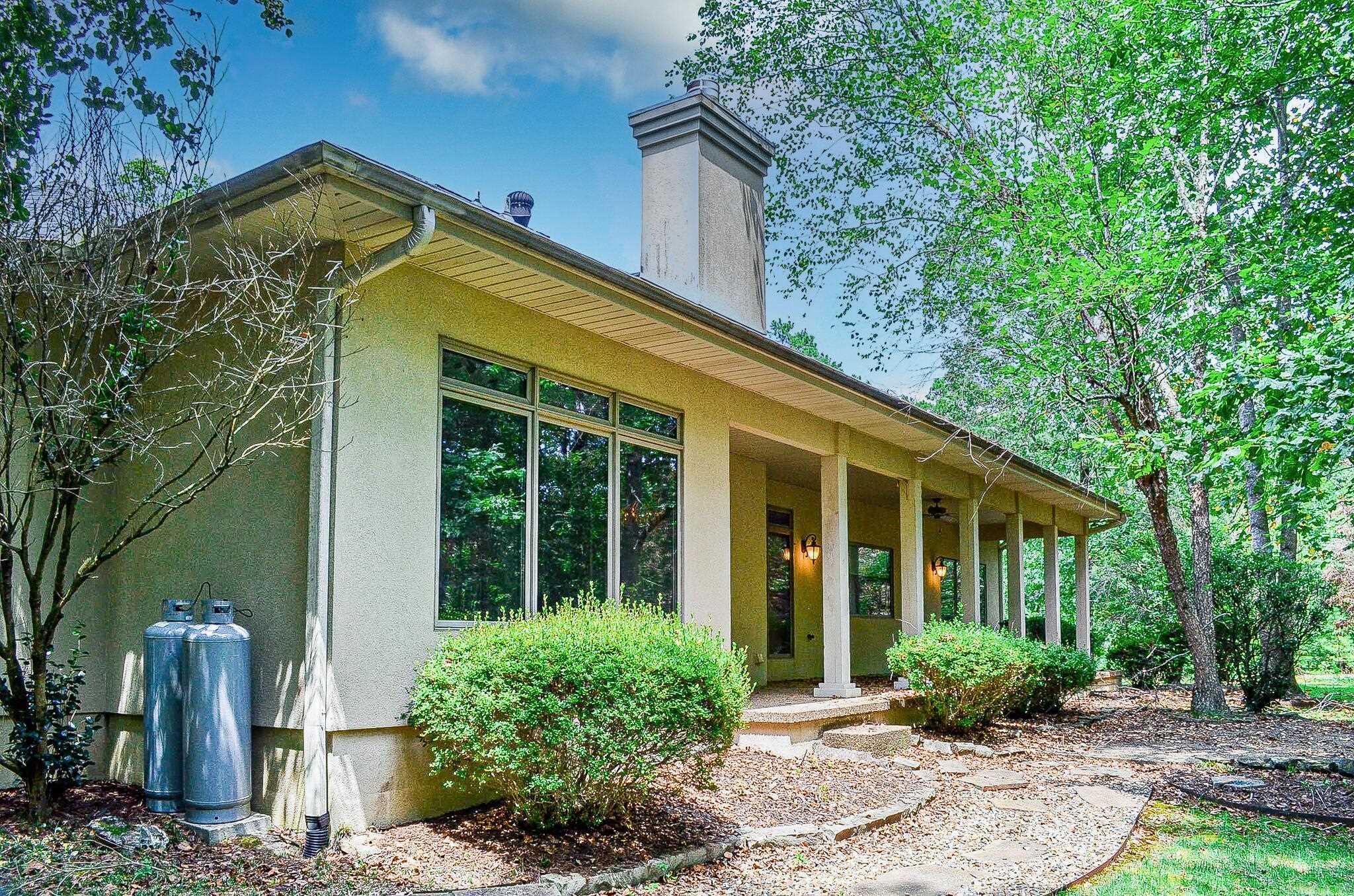 14 Granada Way