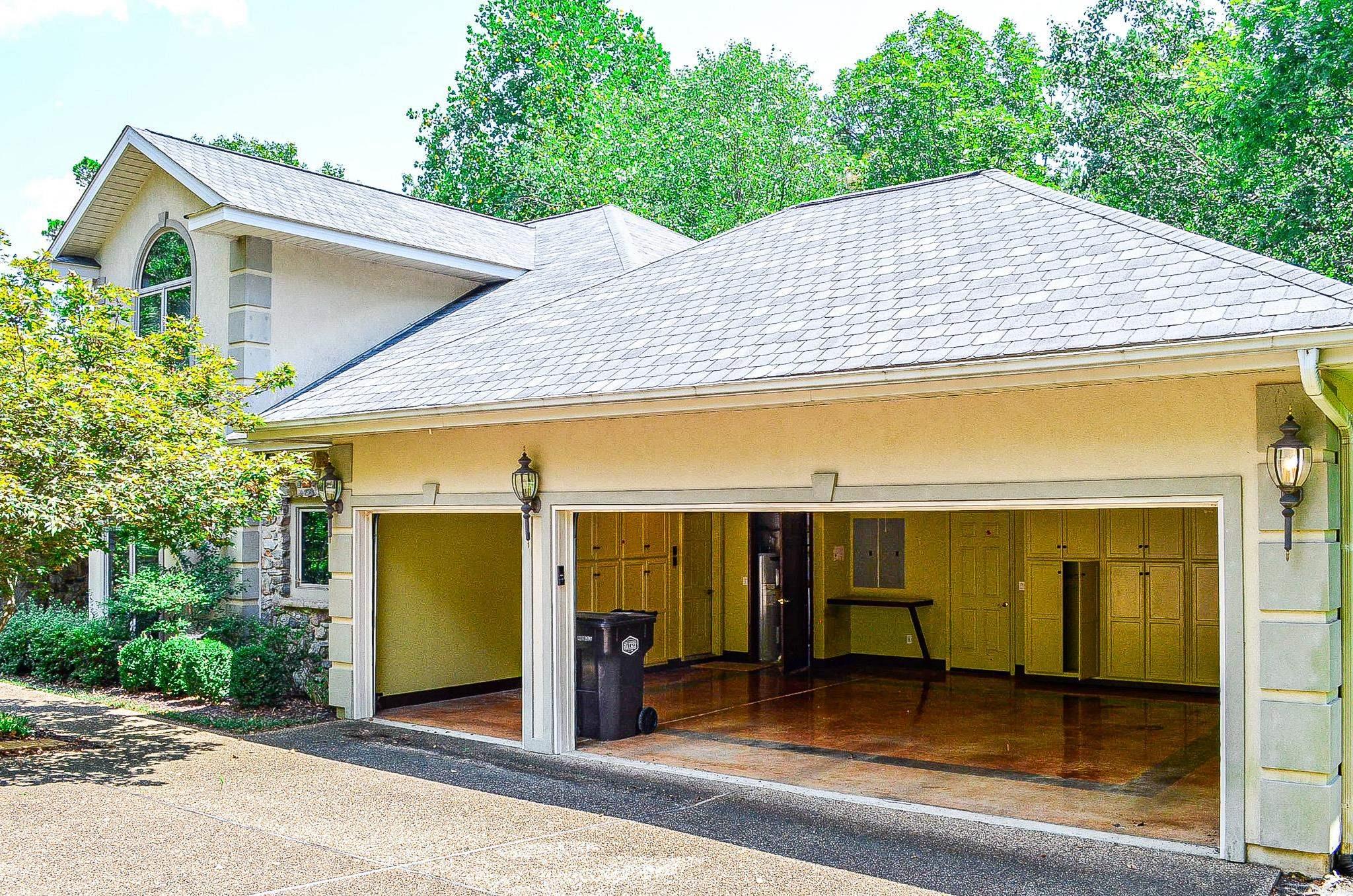 14 Granada Way
