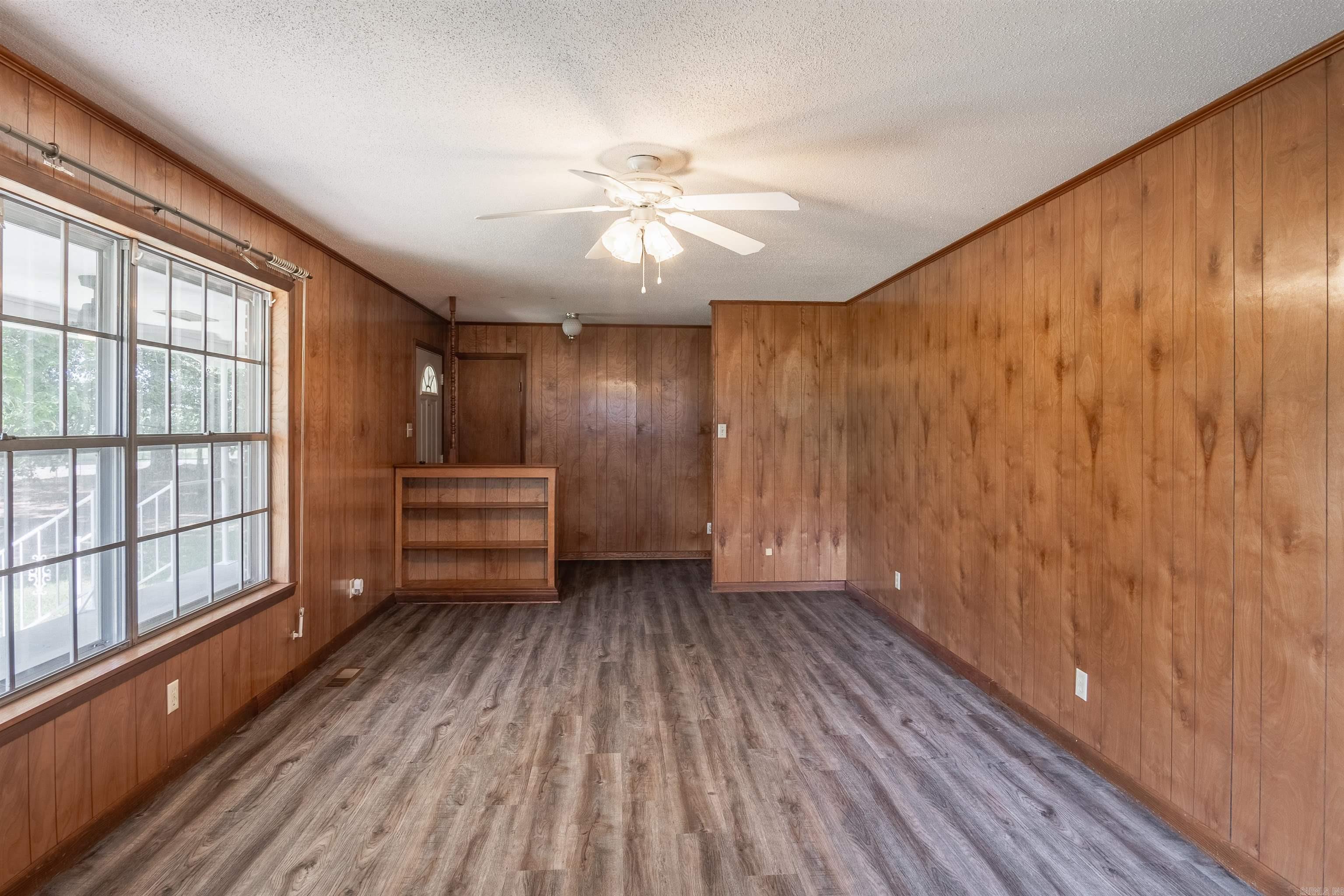 5906 W Republican Road