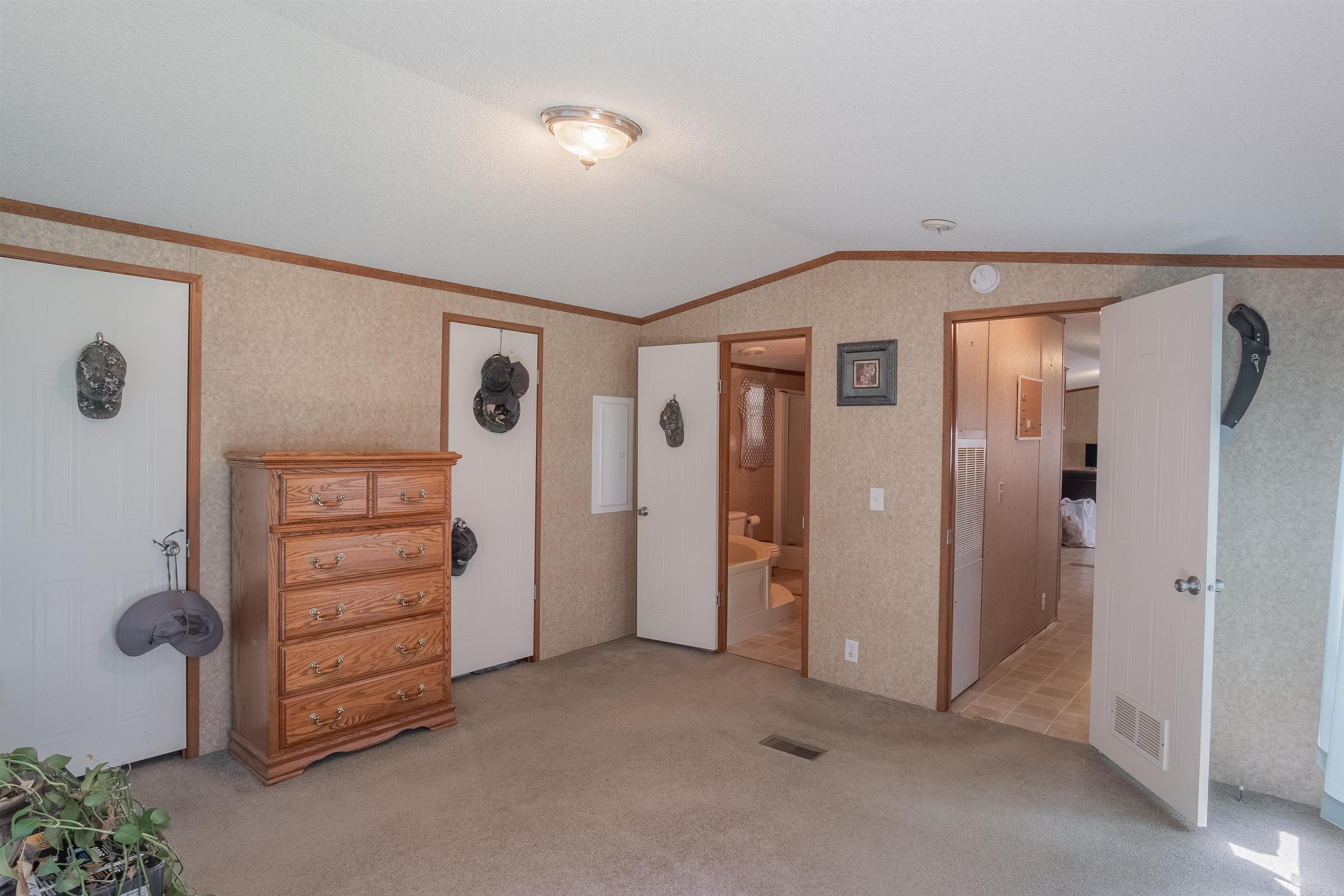 5906 W Republican Road
