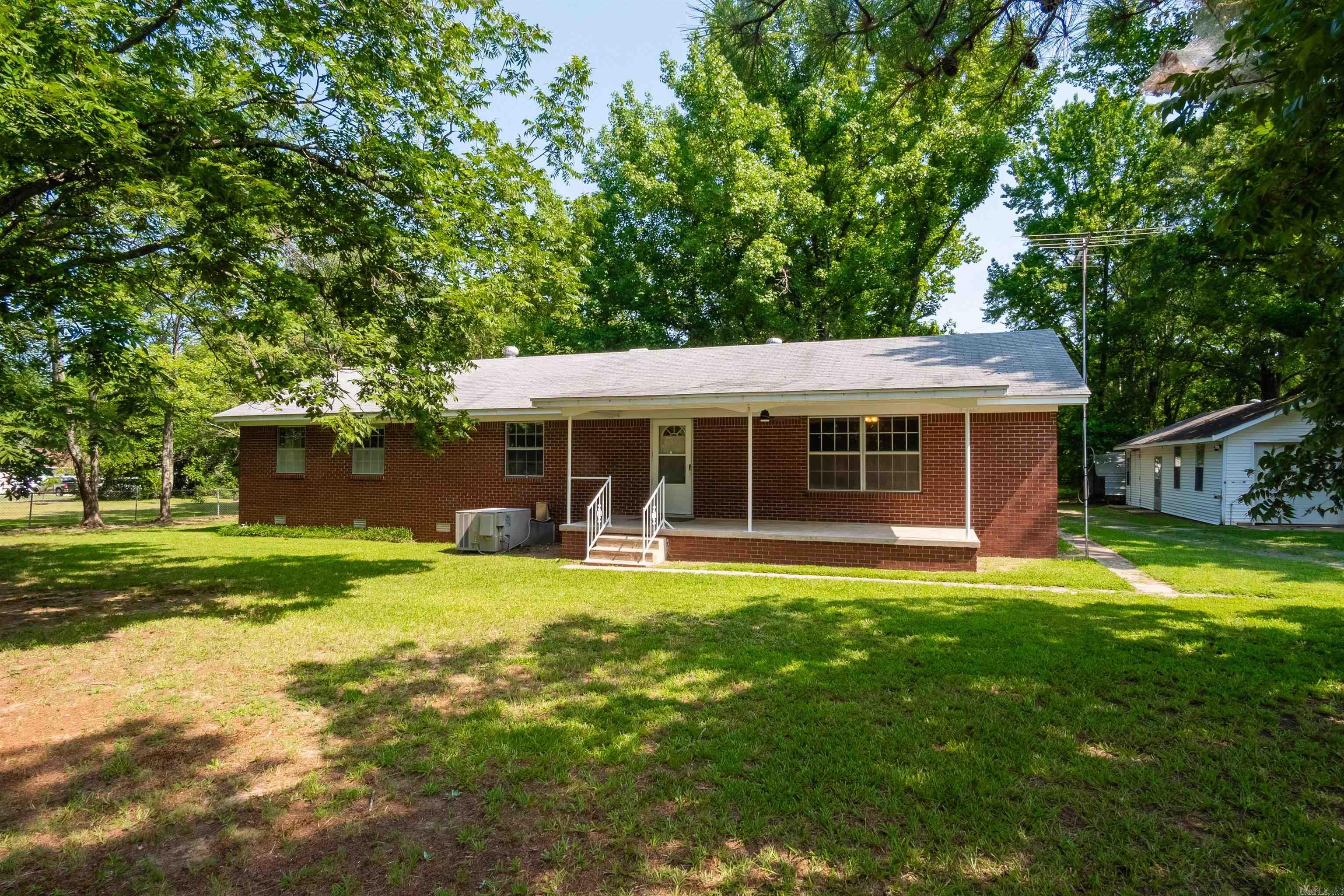5906 W Republican Road