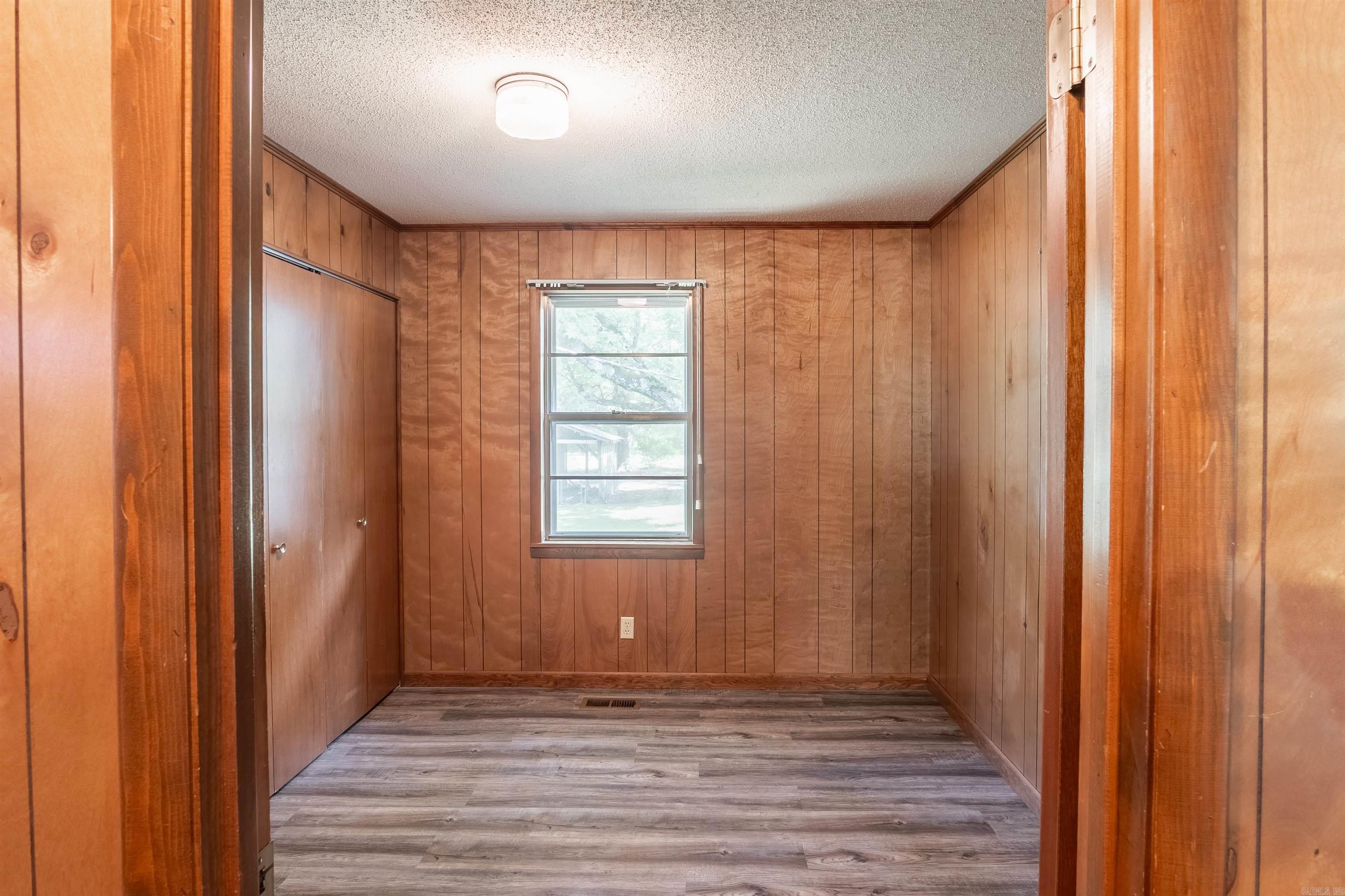 5906 W Republican Road