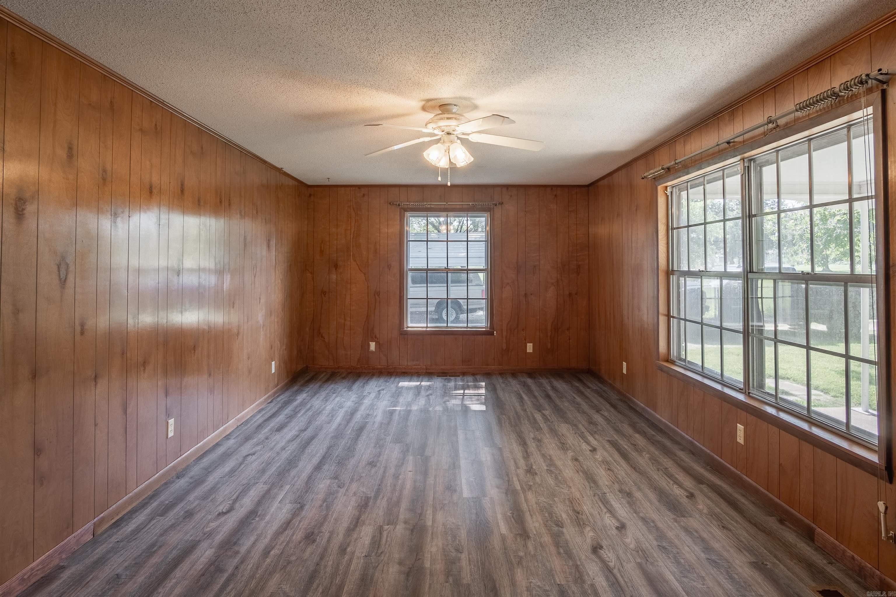 5906 W Republican Road