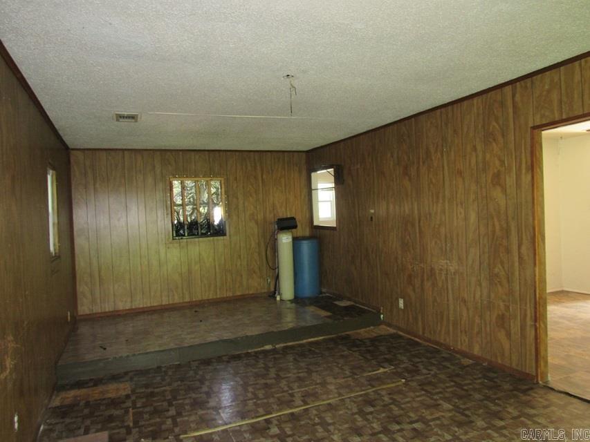 412 Lowery Lane
