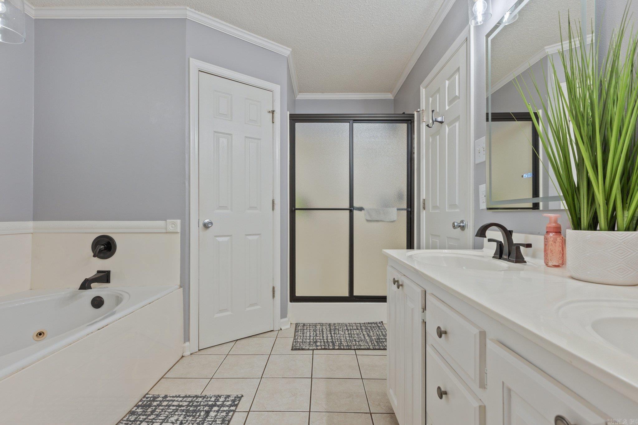 2801 Mount Vernon Drive
