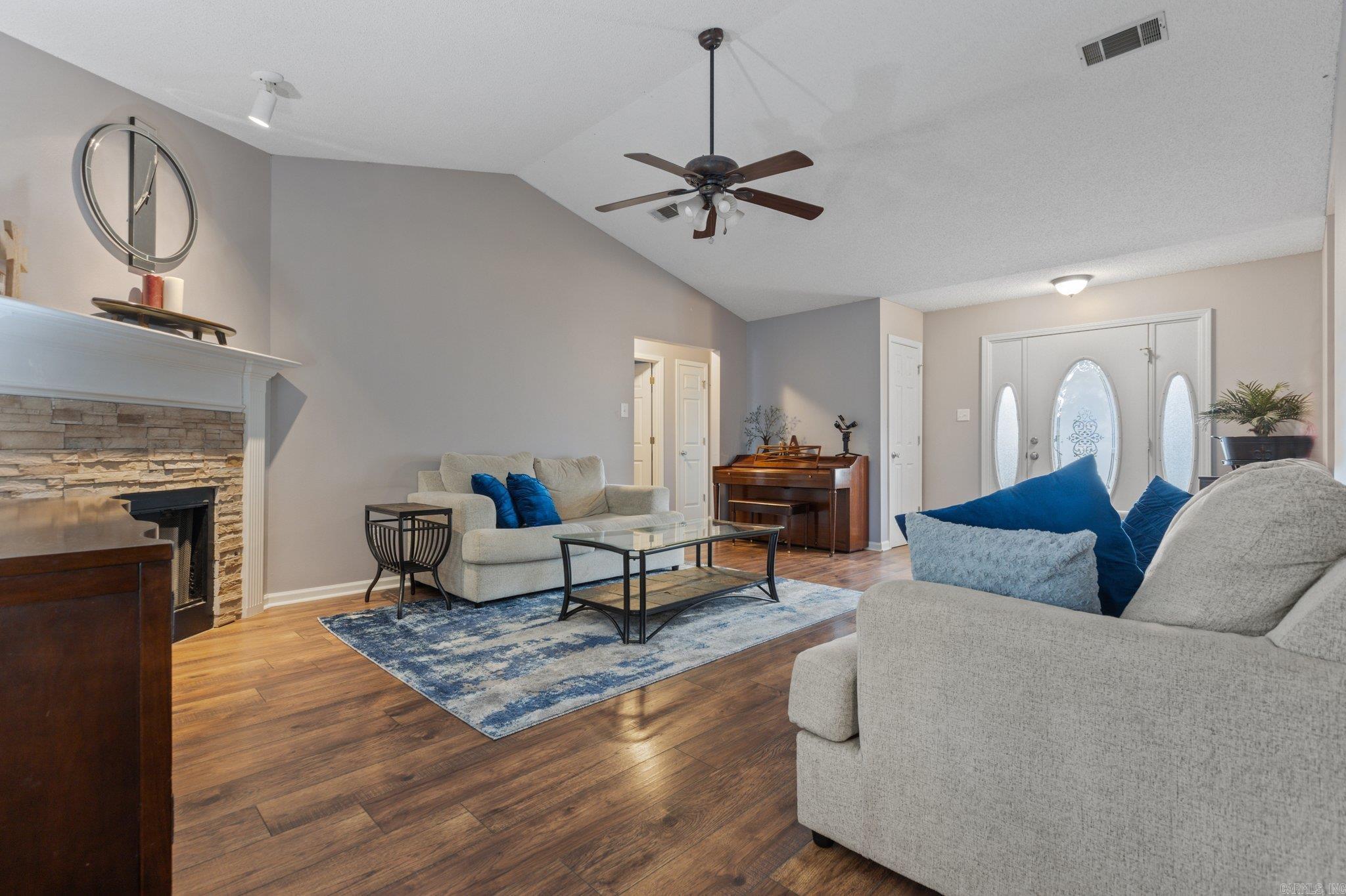 2801 Mount Vernon Drive
