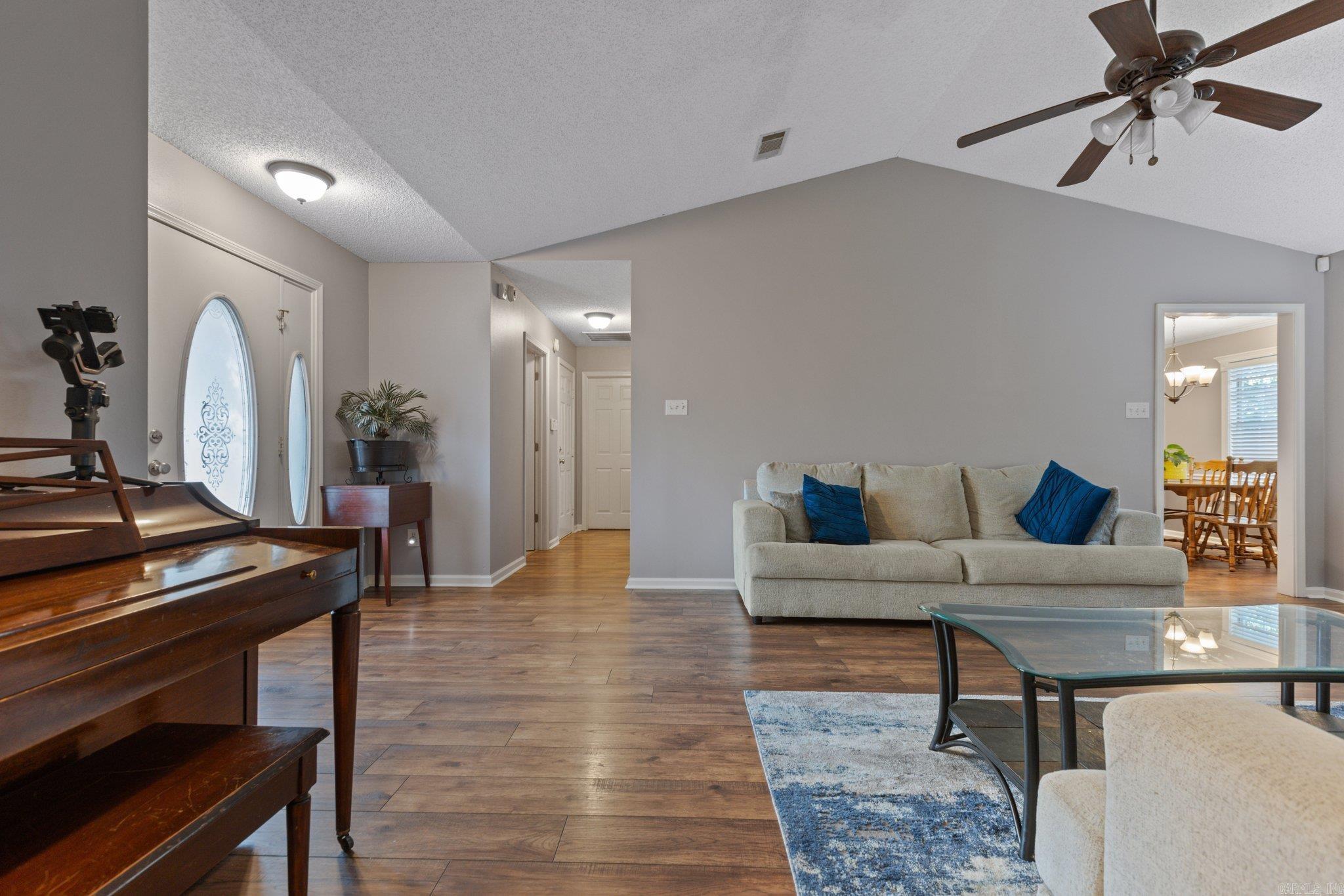 2801 Mount Vernon Drive