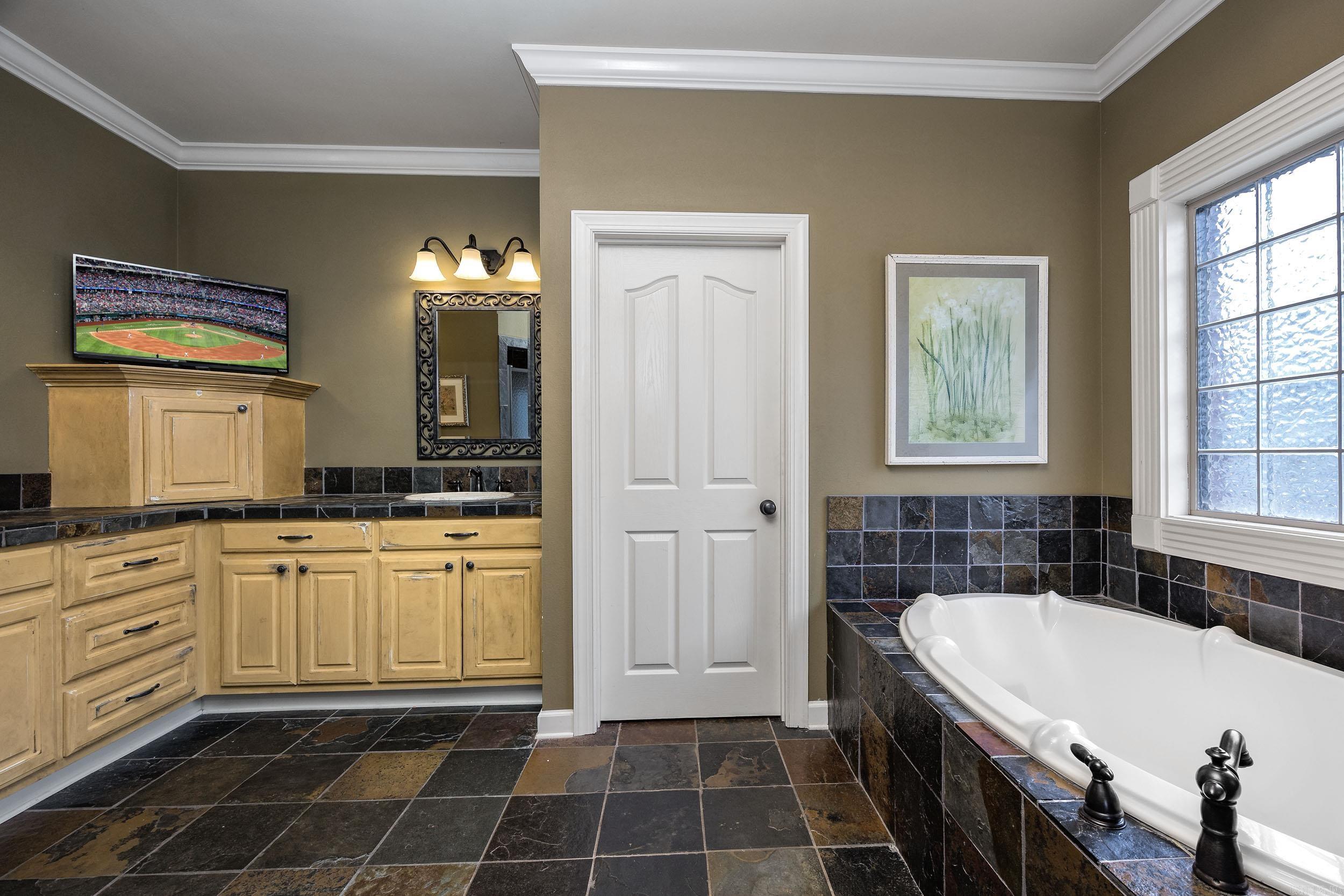 6 Wellington Parish Cove
