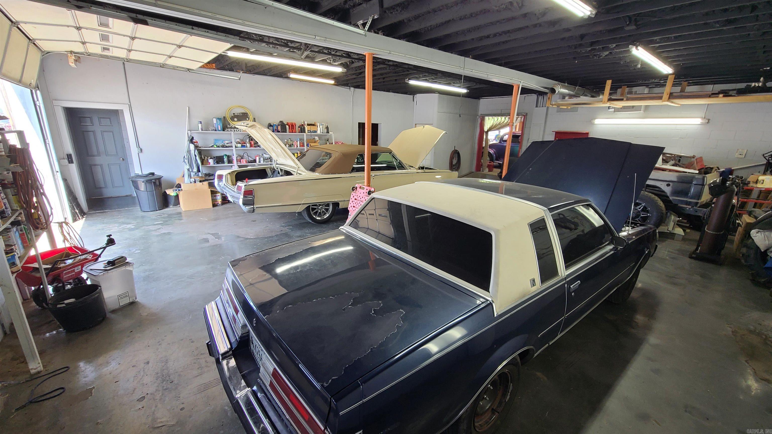 1610 Albert Pike Road