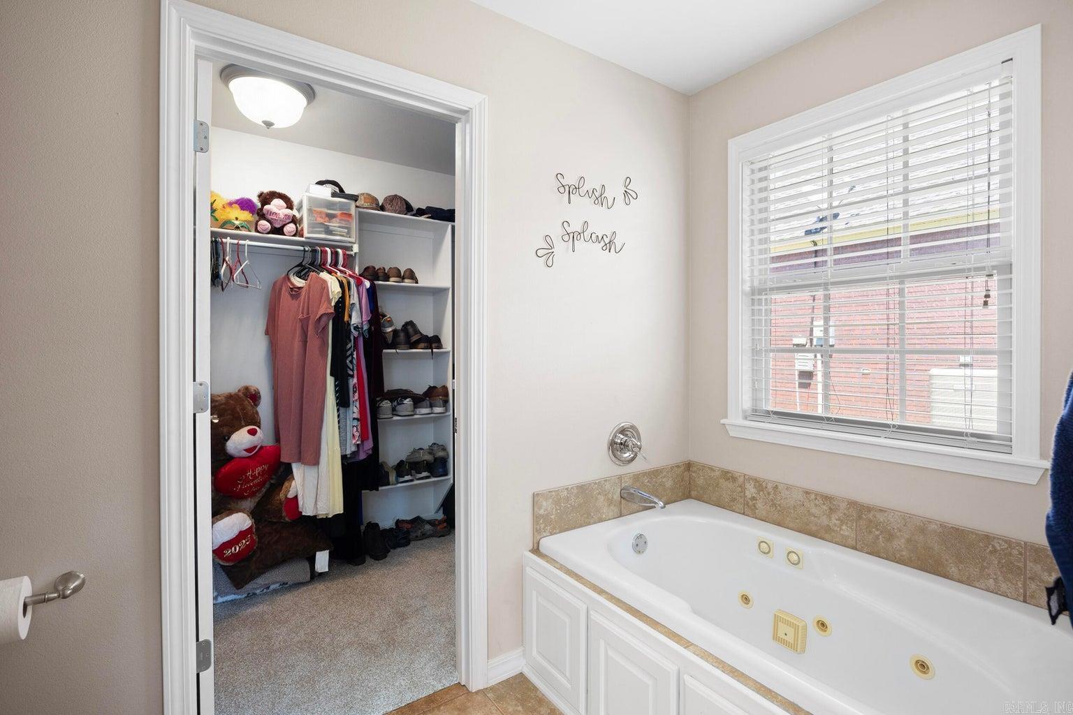 110 Thornwood Lane