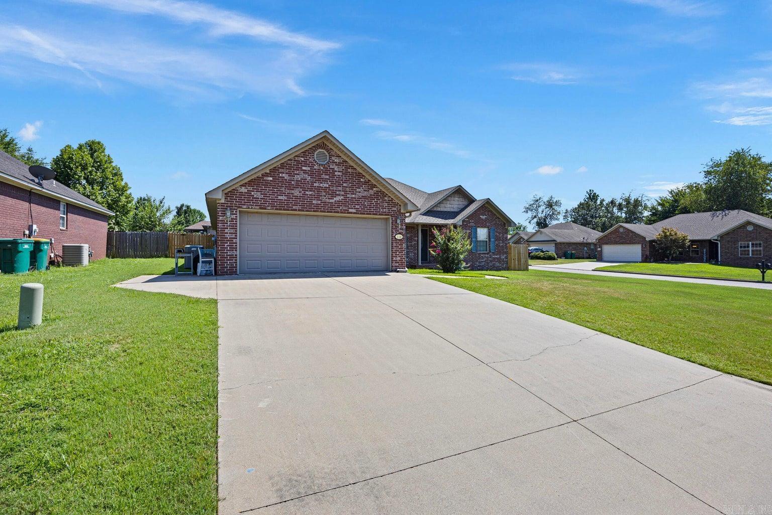 110 Thornwood Lane