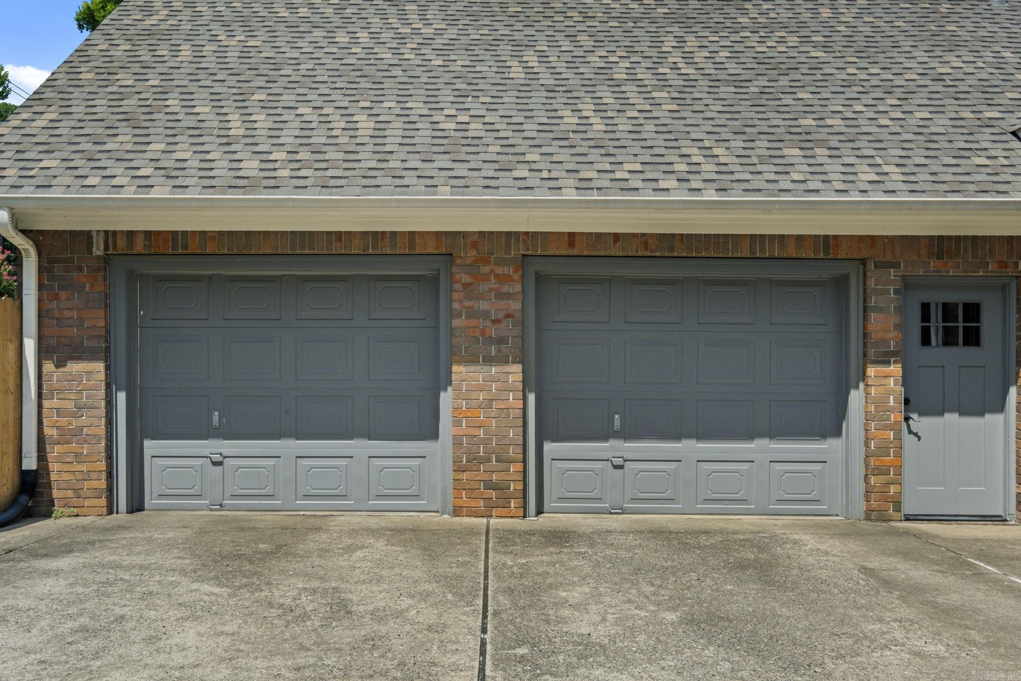 58 Shady Valley Drive