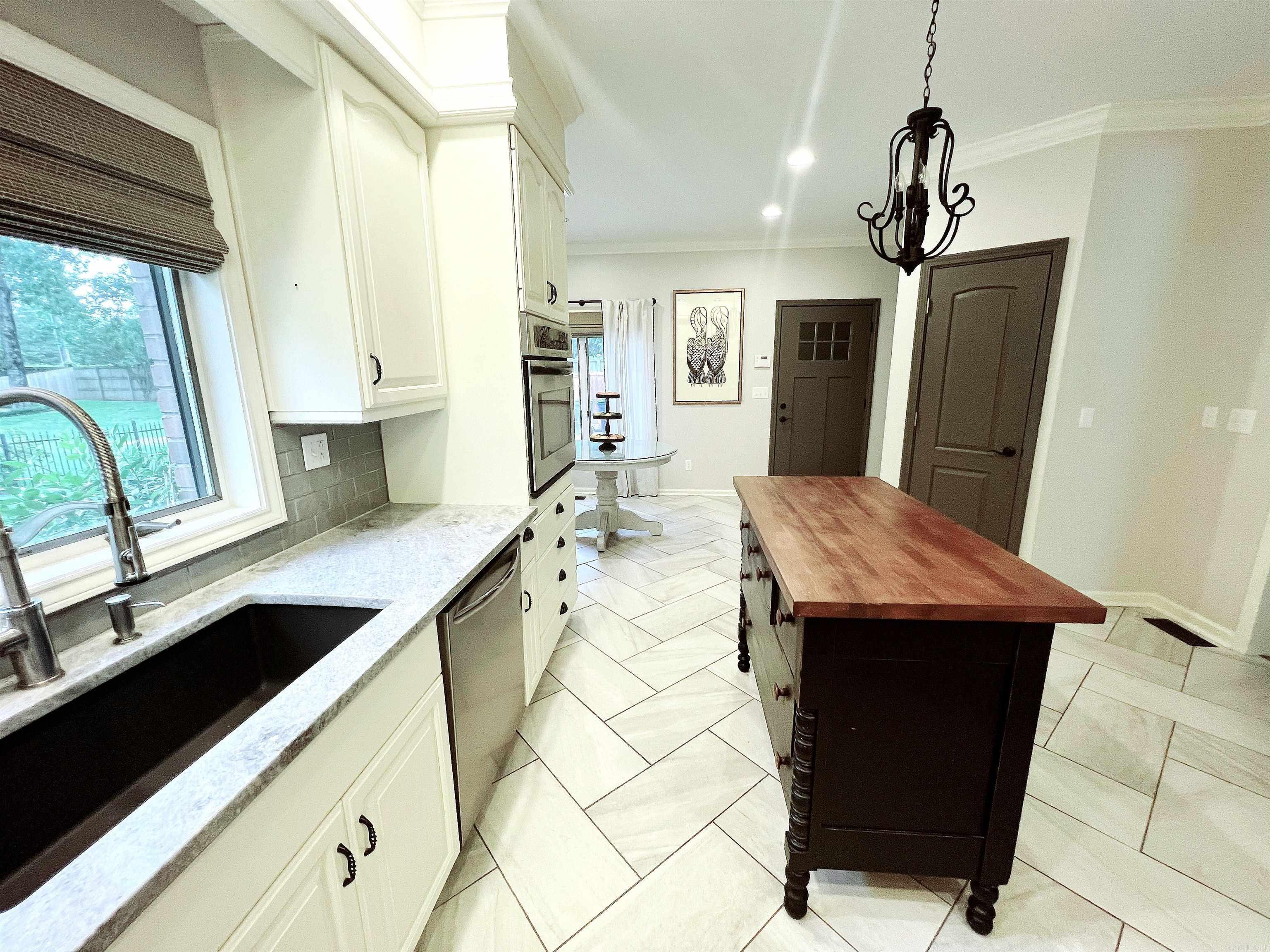 58 Shady Valley Drive