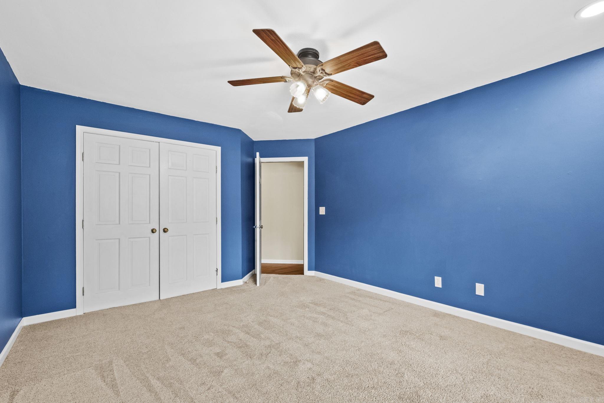 58 Shady Valley Drive