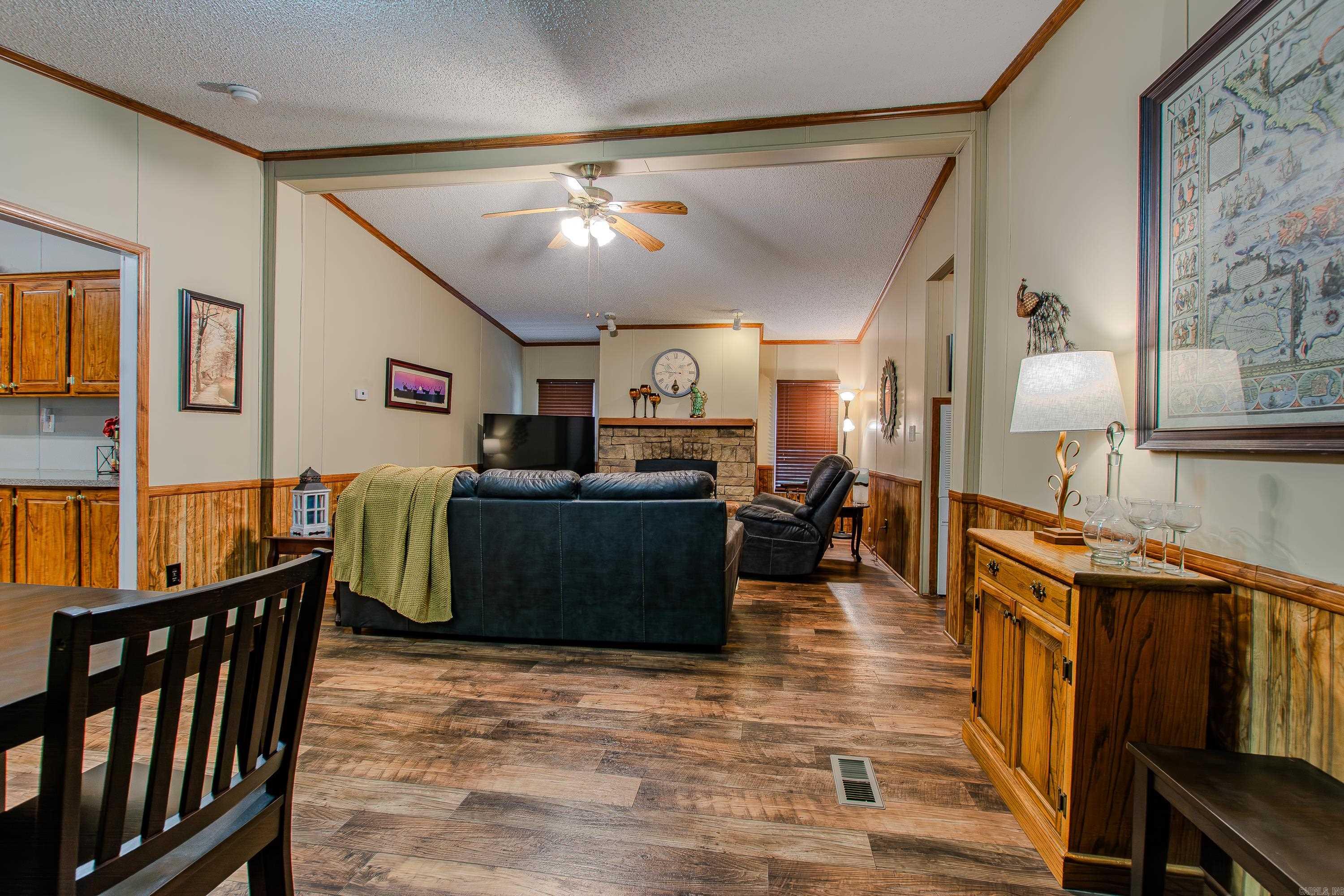 4624 N Detonti Road