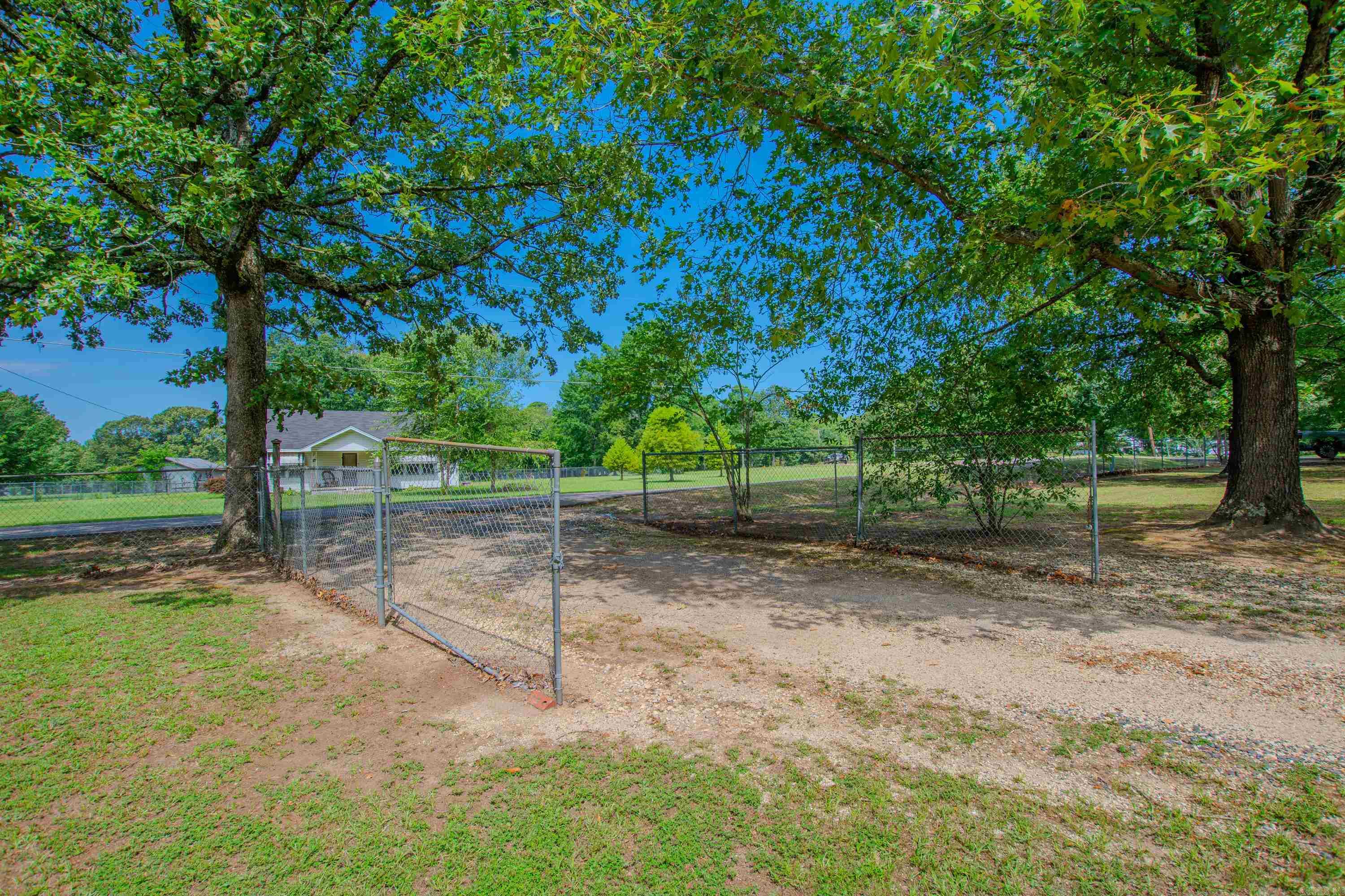 4624 N Detonti Road
