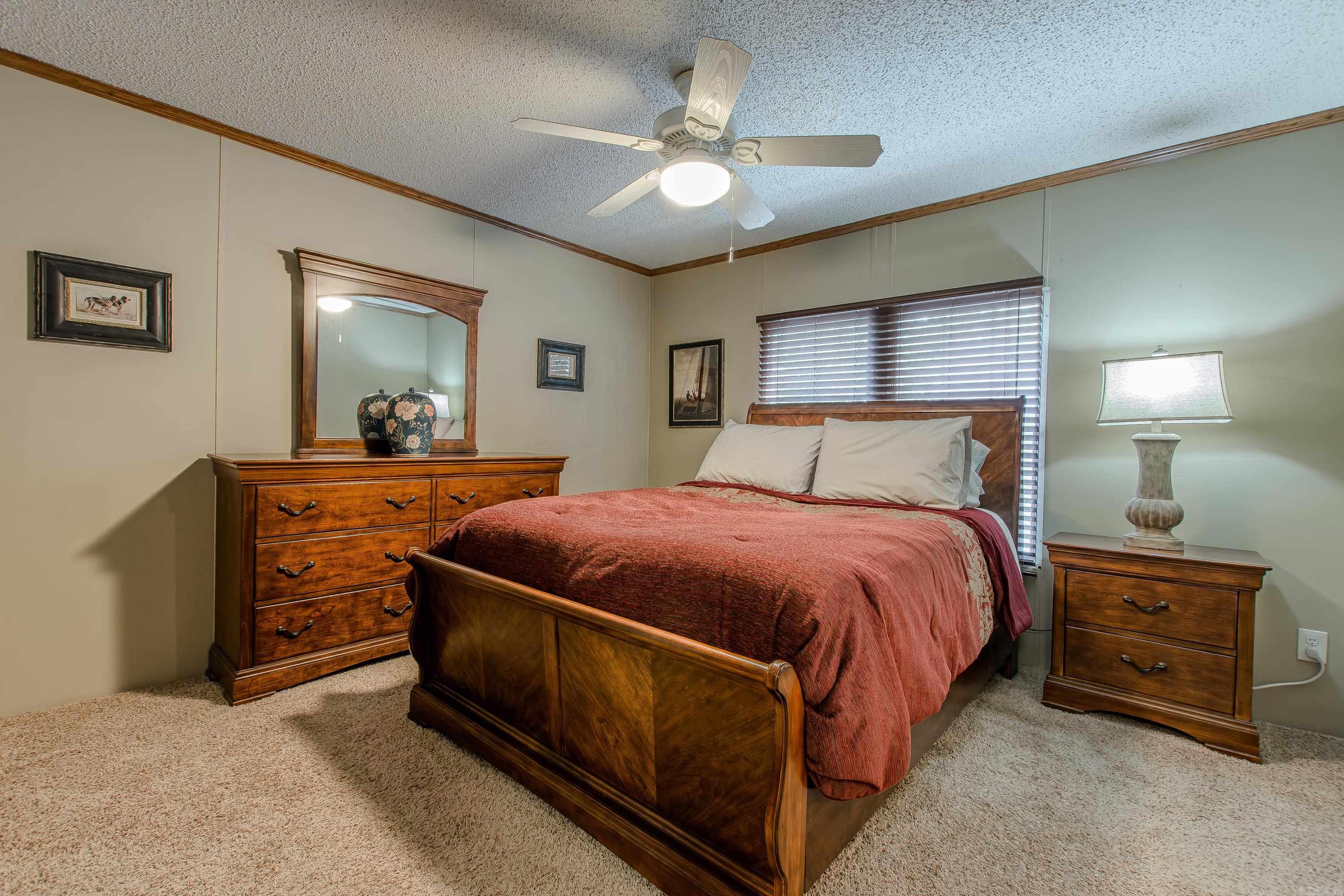 4624 N Detonti Road