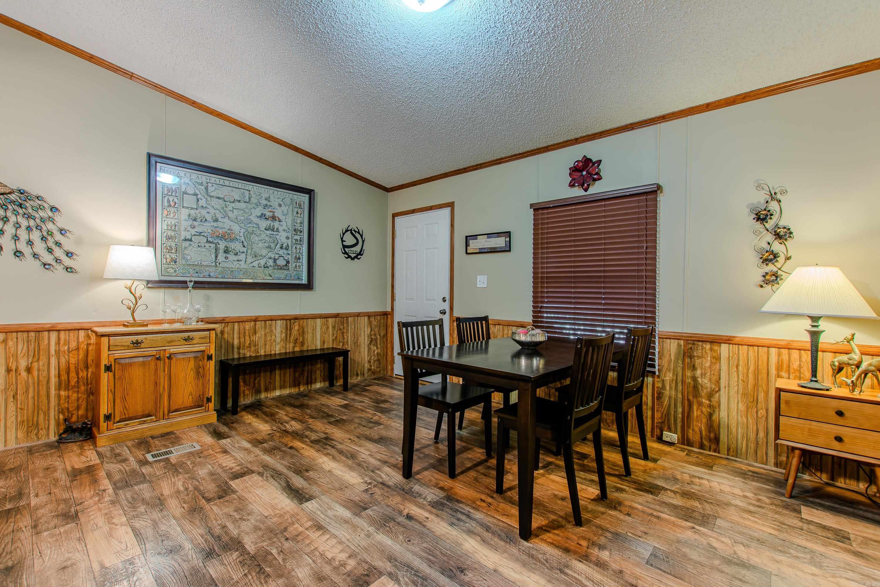 4624 N Detonti Road