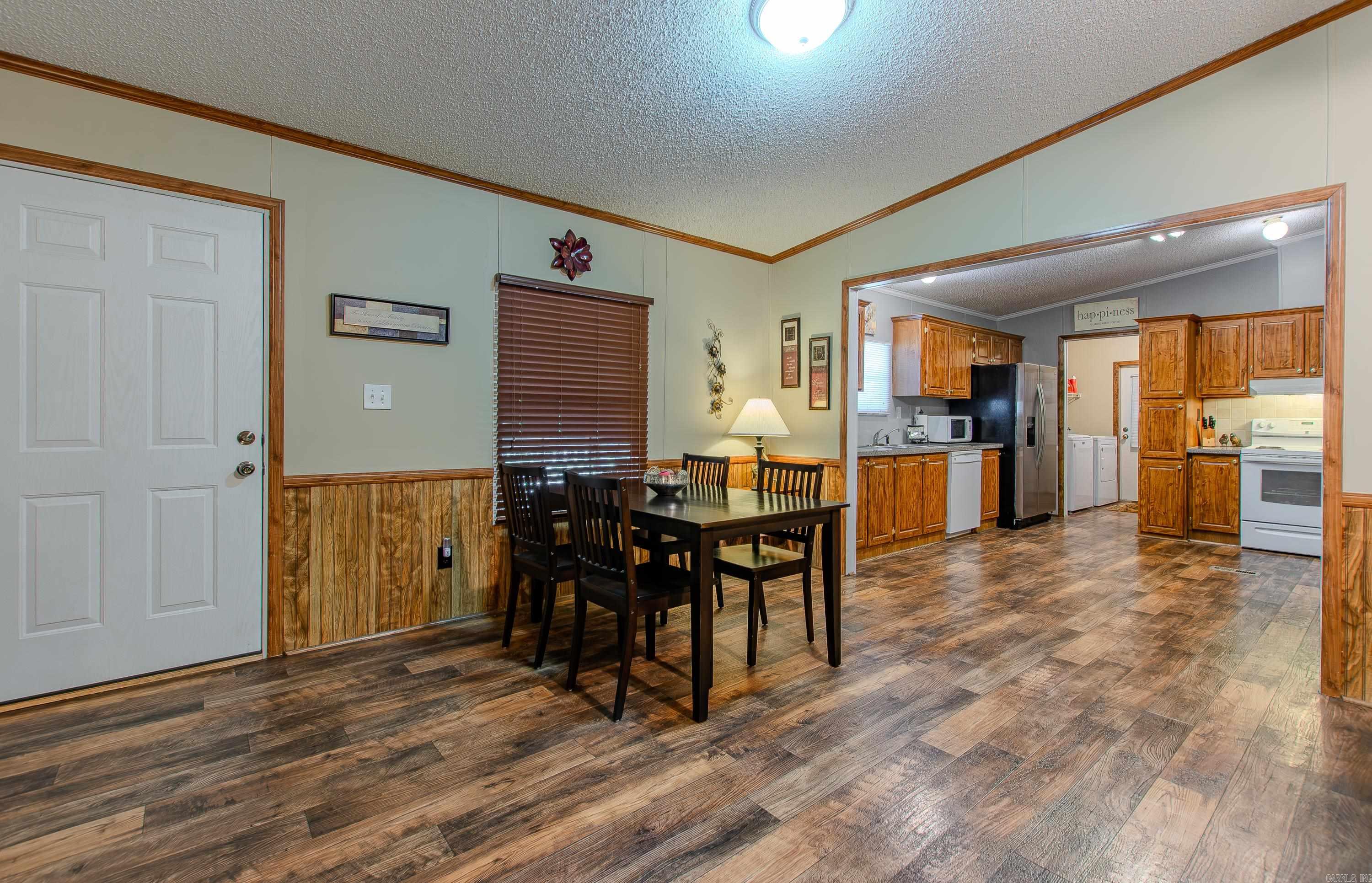 4624 N Detonti Road