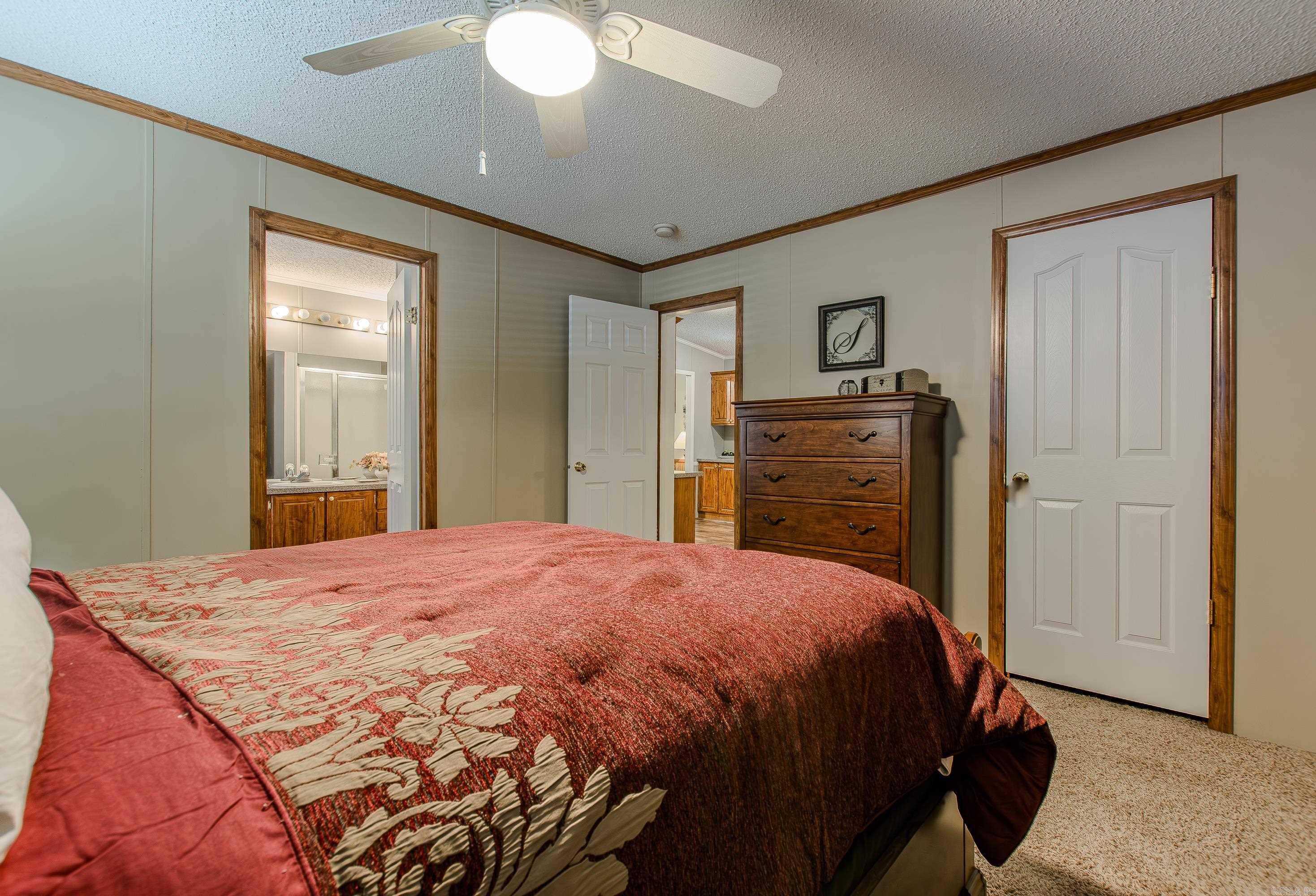4624 N Detonti Road