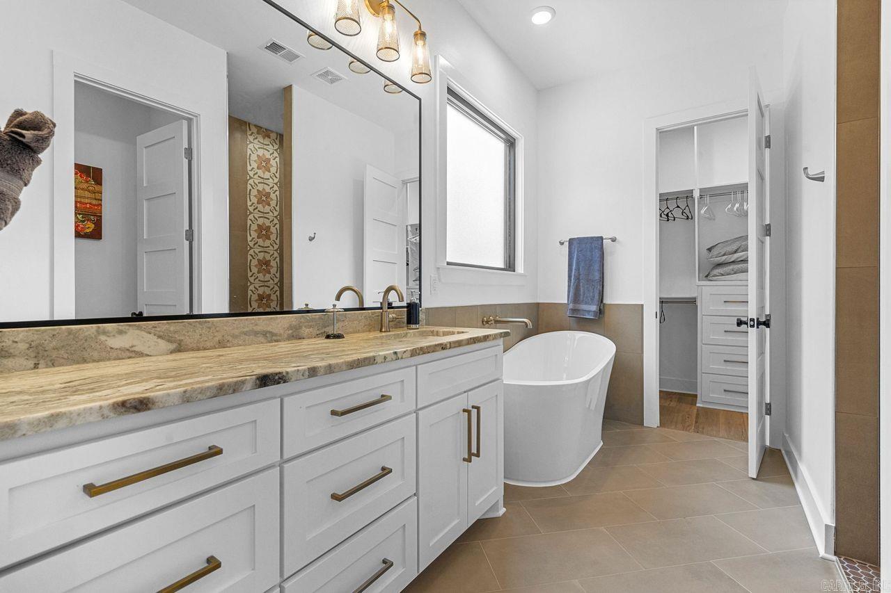 1219 Cedarglade Road