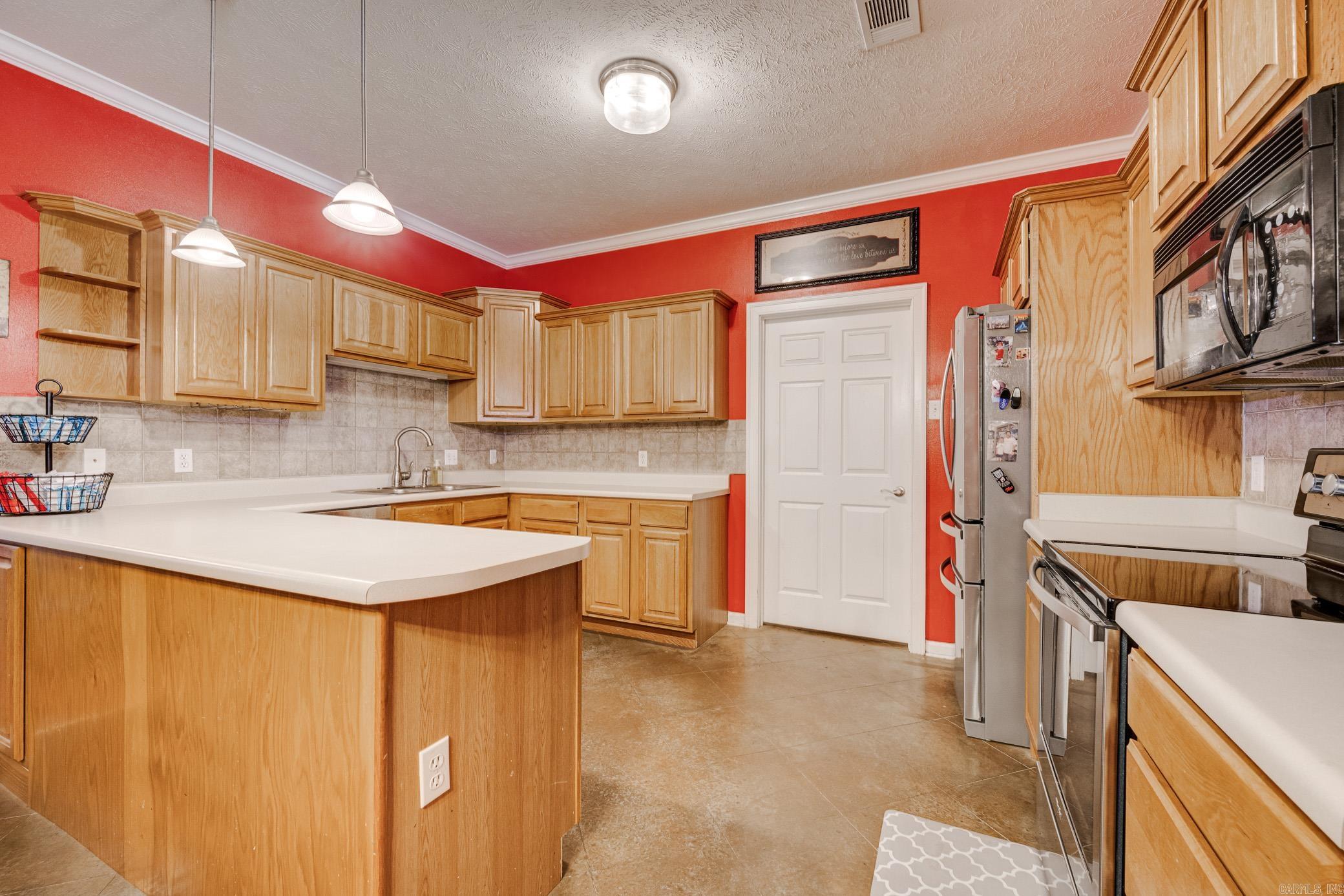 1405 Champions Drive