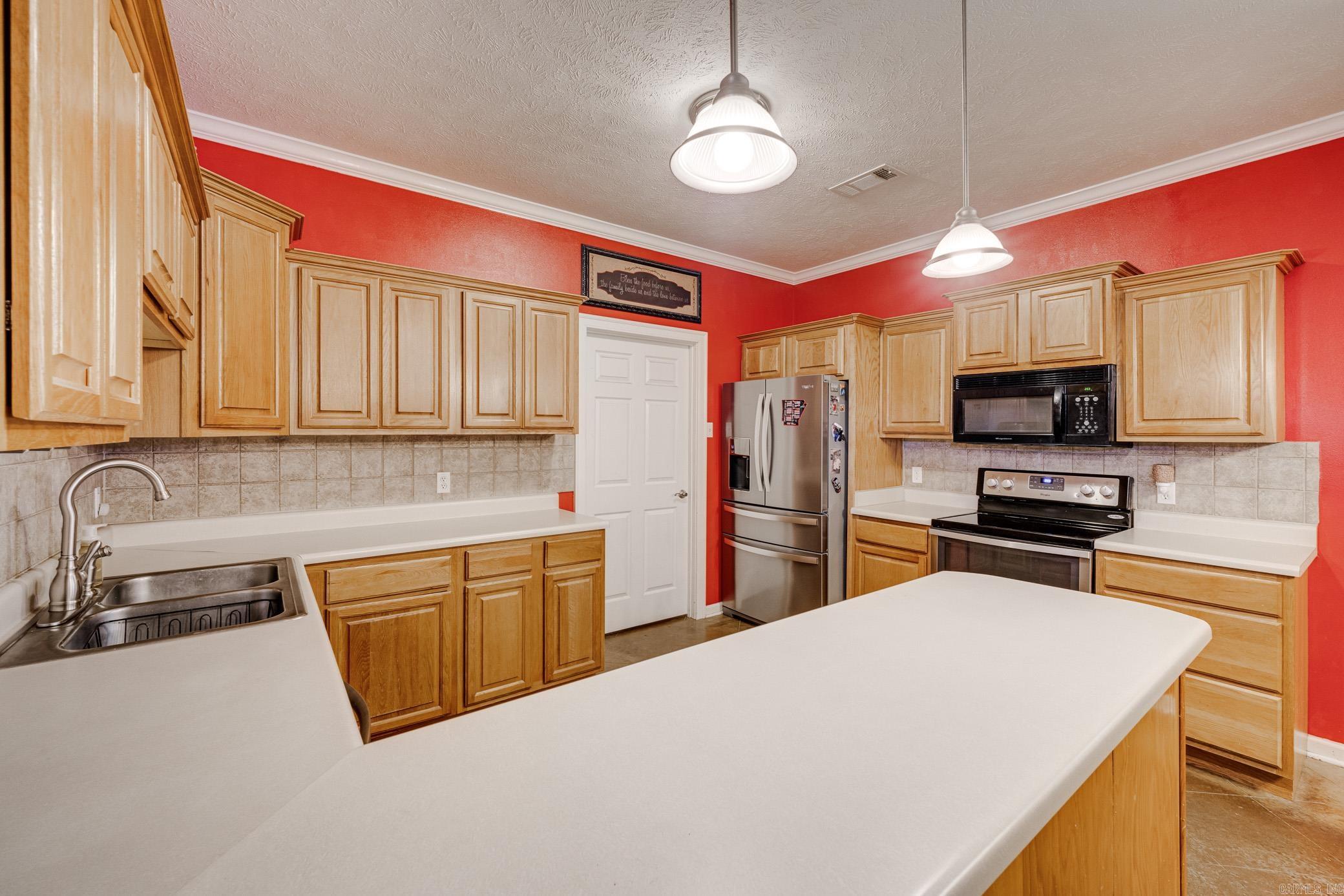 1405 Champions Drive