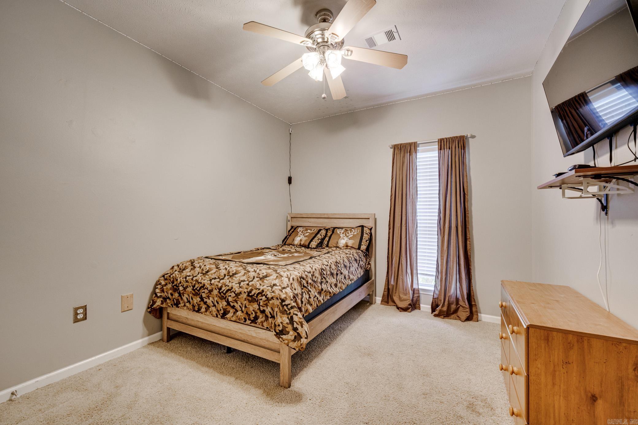 1405 Champions Drive