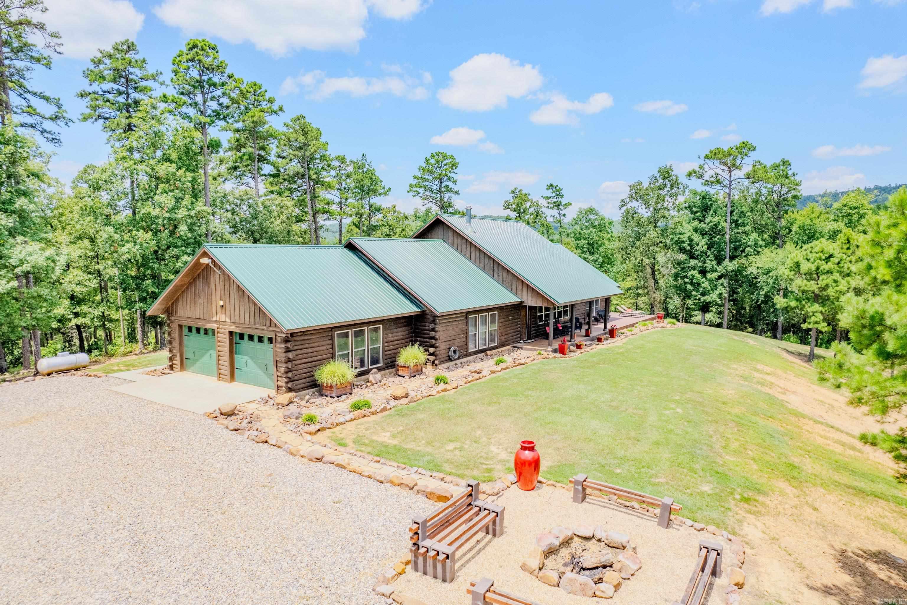 221 Muddy Creek Cove