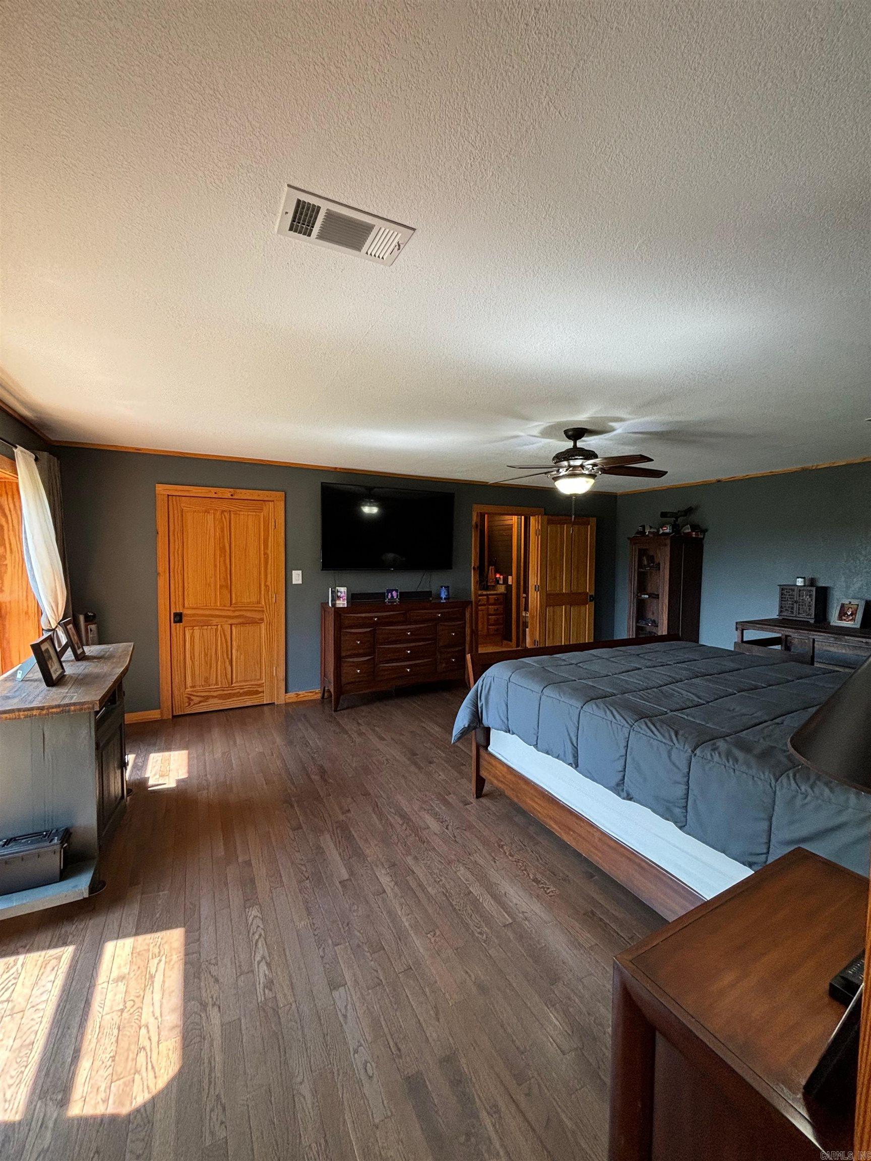 221 Muddy Creek Cove