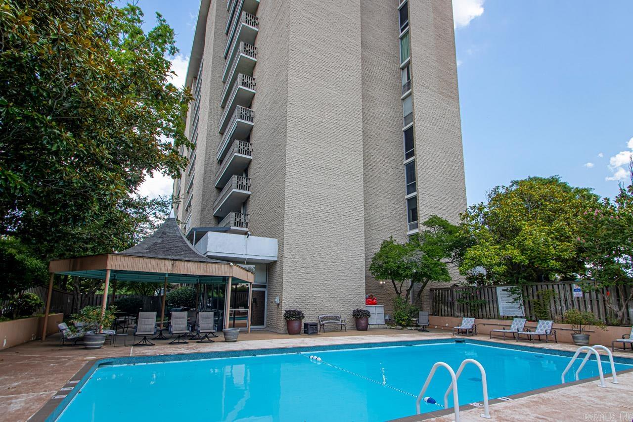 700 E 9Th Street Unit: 4D