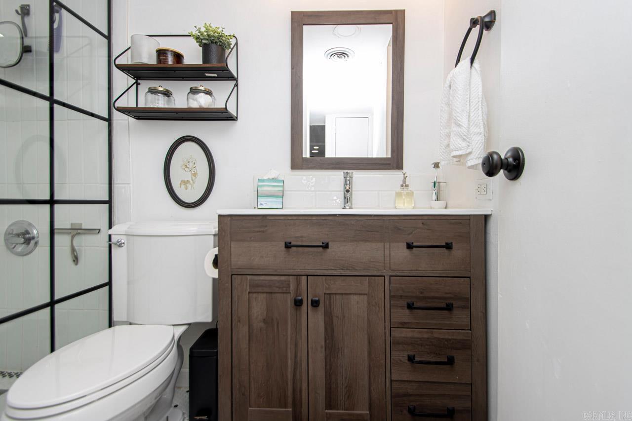 700 E 9Th Street Unit: 4D