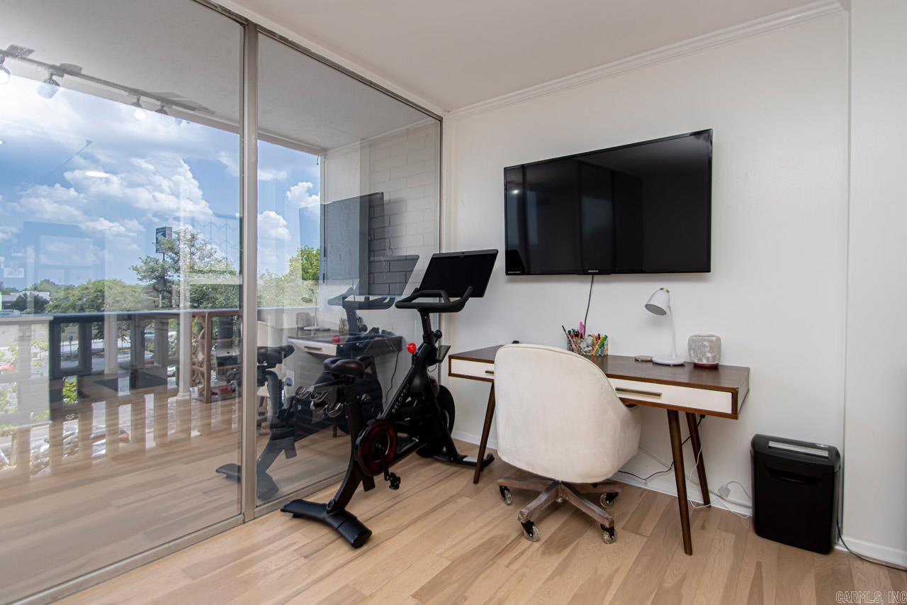 700 E 9Th Street Unit: 4D